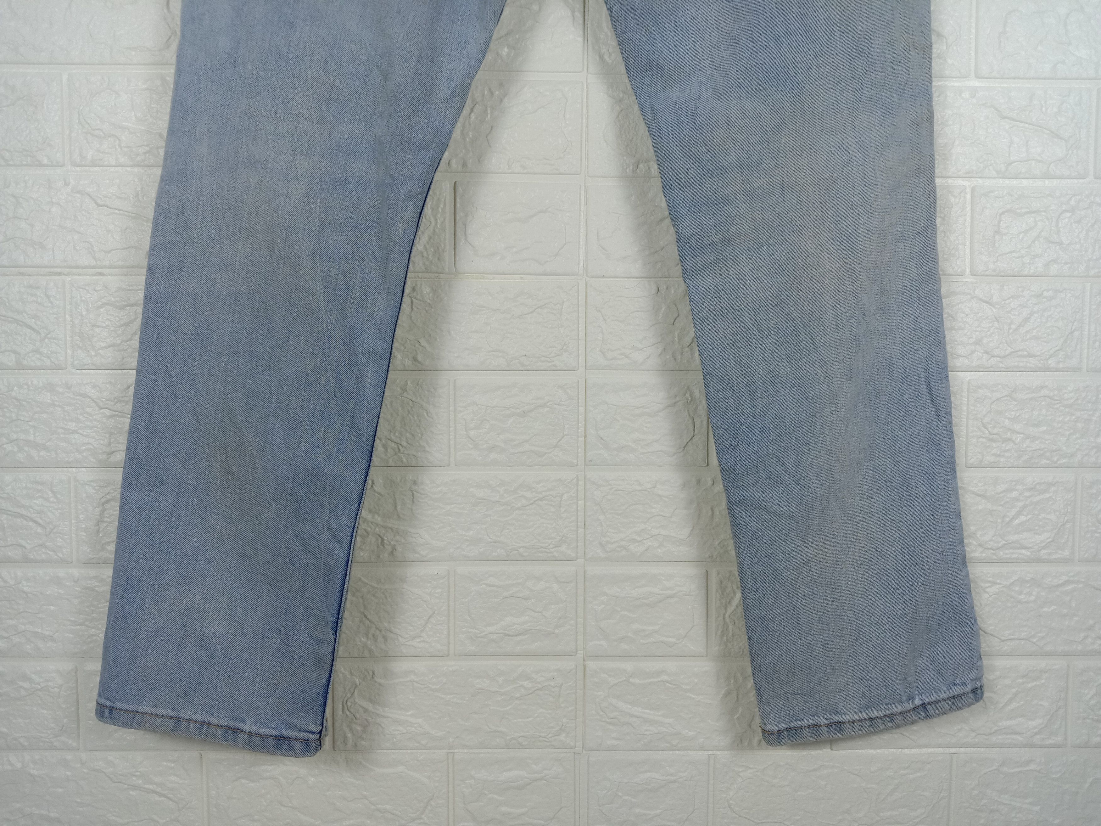 Levi's Vintage Levi's 511 Jeans Light Wash Slim Cut Denim Size US 36 / EU 52 - 8 Thumbnail