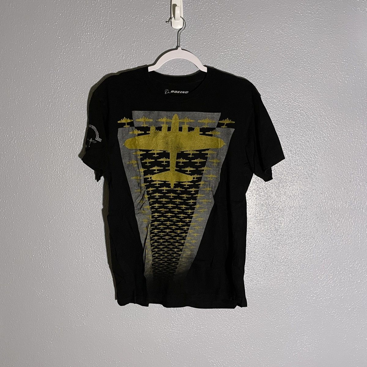 Vintage Vintage Boeing Black Plane Graphic T Shirt Men’s Size M Size US M / EU 48-50 / 2 - 1 Thumbnail