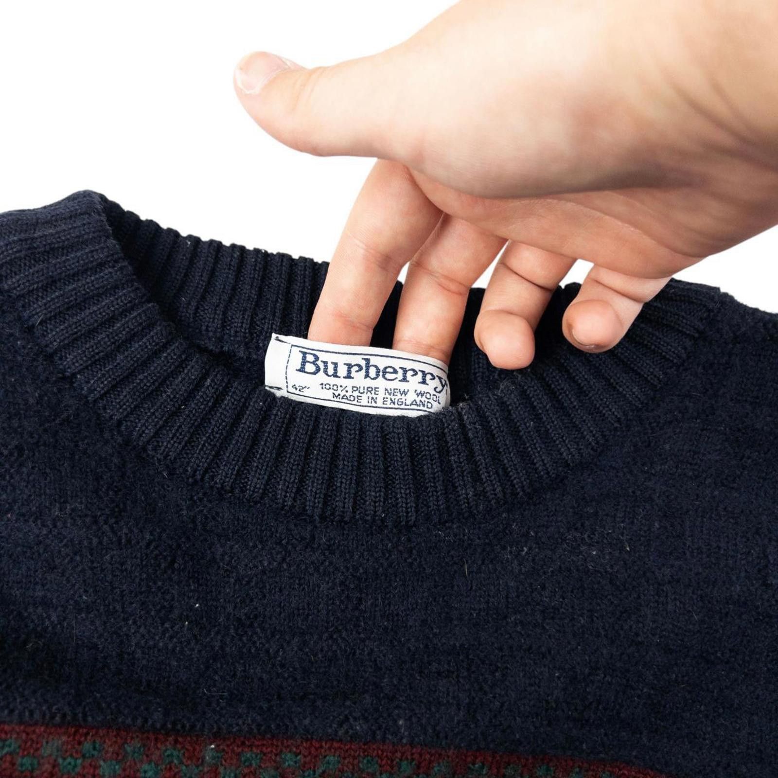 Burberry Vintage Burberry Embroidered Knit Jumper Size S Size US S / EU 44-46 / 1 - 4 Thumbnail