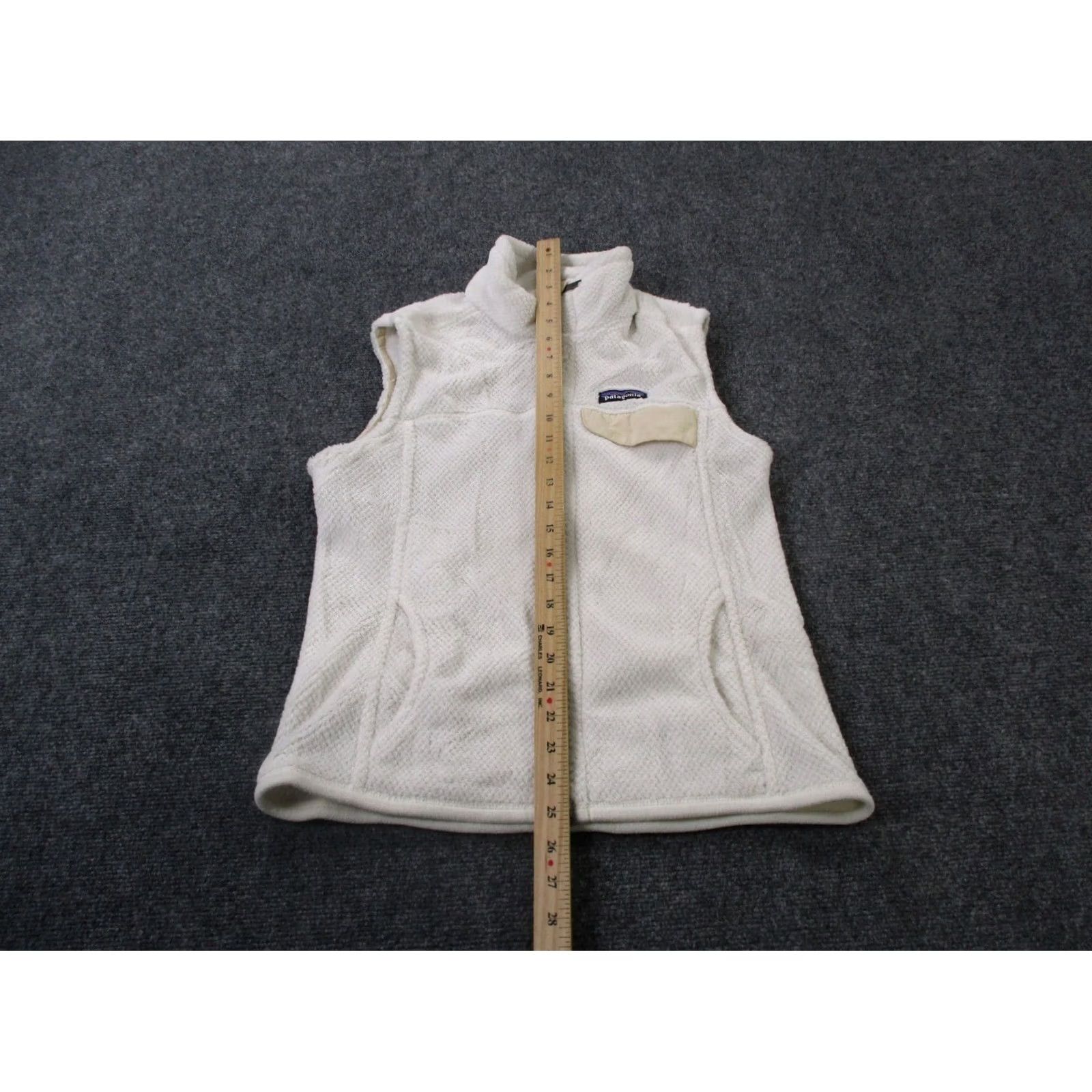 Patagonia Patagonia Vest Jacket Women M White Fleece Logo Outdoor Hiking Casual Size M / US 6-8 / IT 42-44 - 3 Thumbnail