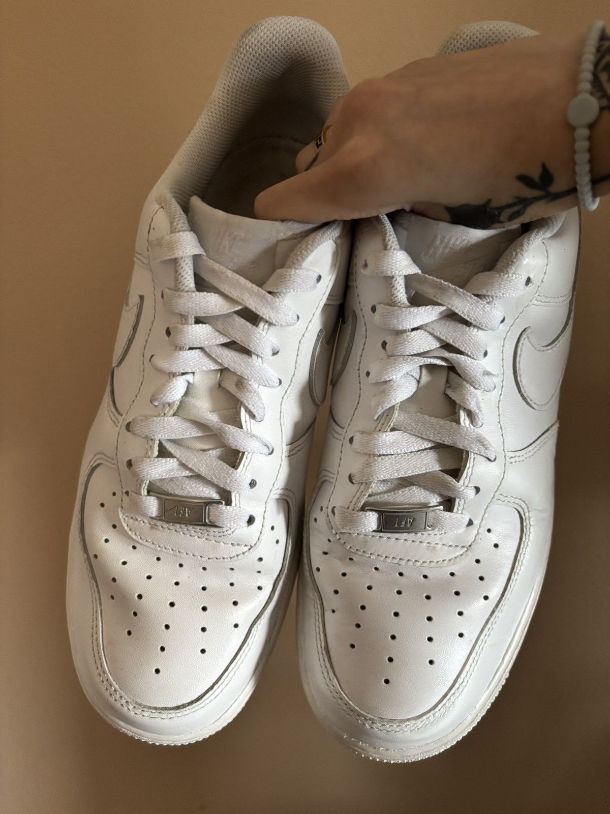 Nike Nike Air Force 1 ‘07 'White' Size US 9 / EU 42 - 3 Thumbnail