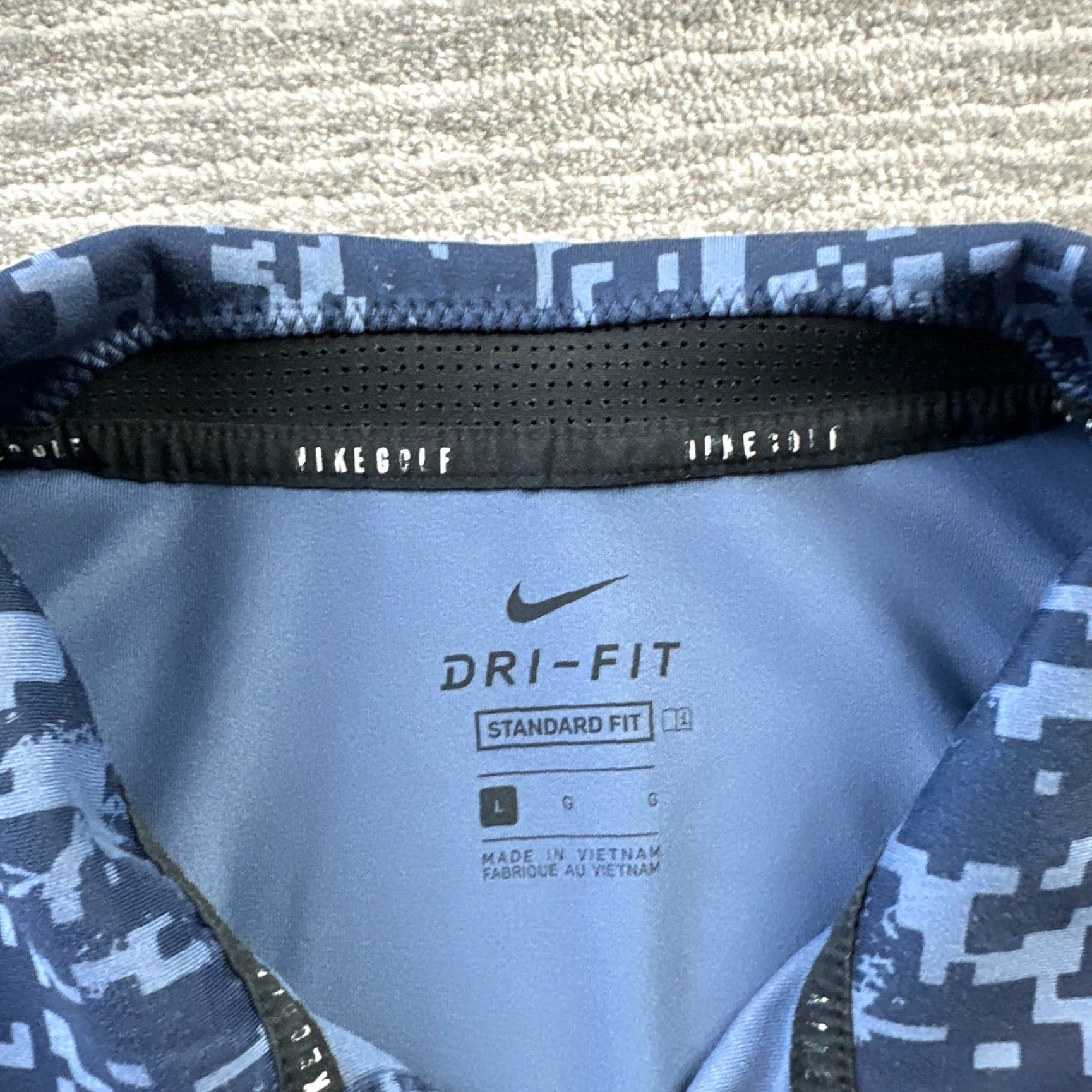 Nike Nike Polo Shirt Mens Large Blue Vapor Digital Camo Dri Fit Golf Geometric Shirt Polo Mens Large Blue Vapor Digital Camo Dri Fit Geometric Size US L / EU 52-54 / 3 - 6 Thumbnail