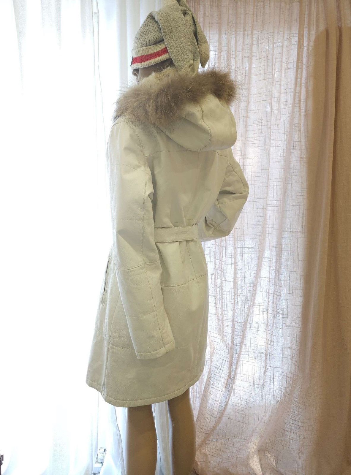 Danier 100% Leather Raccoon Fur Lining Rabbit Hooded Coat By Danier Size M / US 6-8 / IT 42-44 - 5 Thumbnail