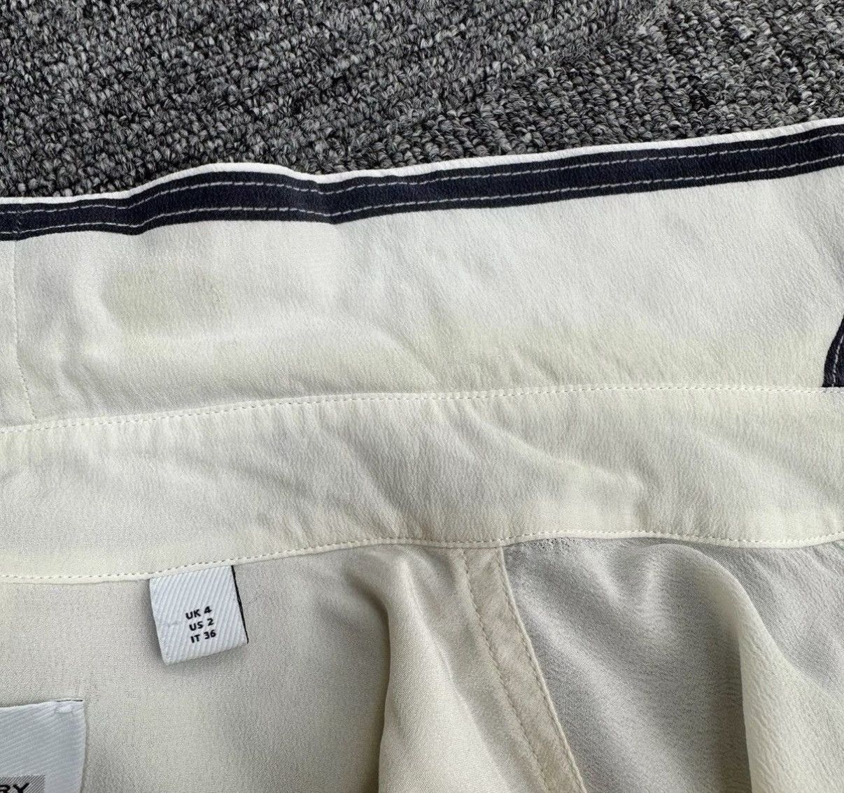 Burberry Burberry White Silk Pocket Letter Shirt K12 Size XS / US 0-2 / IT 36-38 - 7 Thumbnail