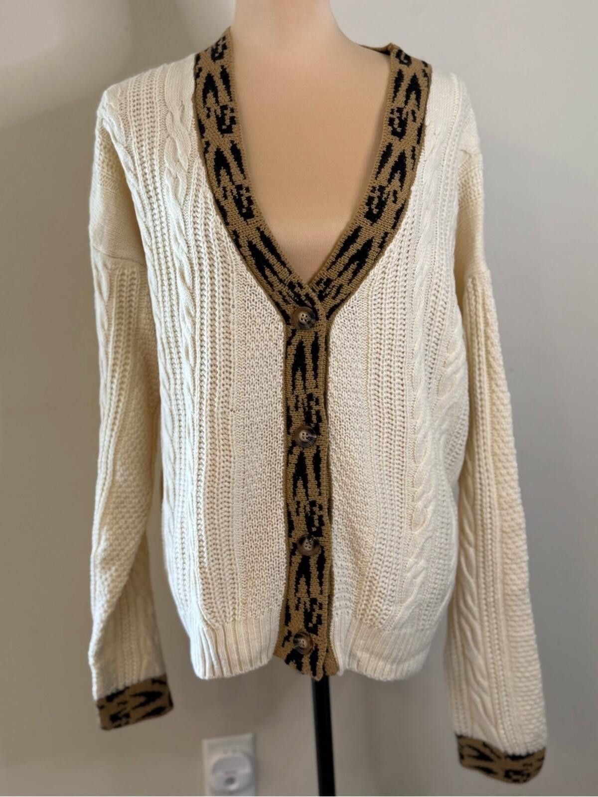 BIGI Bibi leopard print cream cable knit cardigan sweater SZ LG Size L / US 10 / IT 46 - 1 Thumbnail