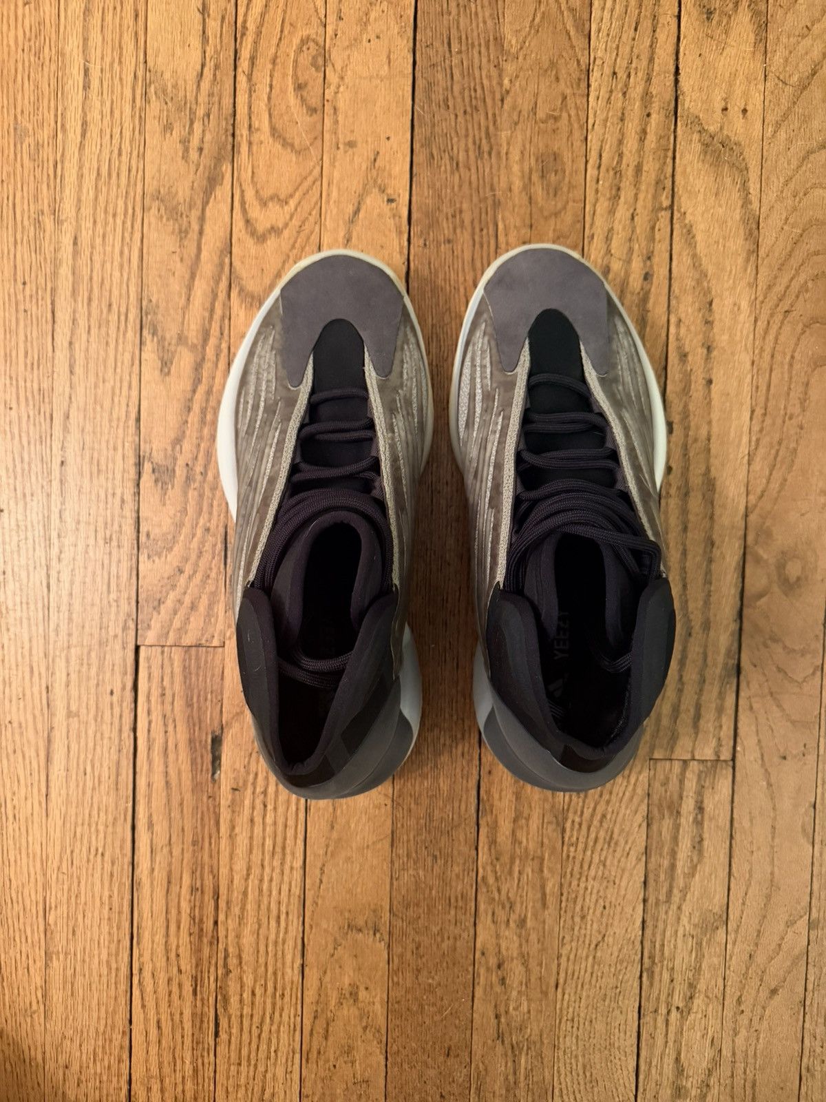 Adidas × Kanye West Adidas Yzy Qntm Size US 8.5 / EU 41-42 - 1 Thumbnail