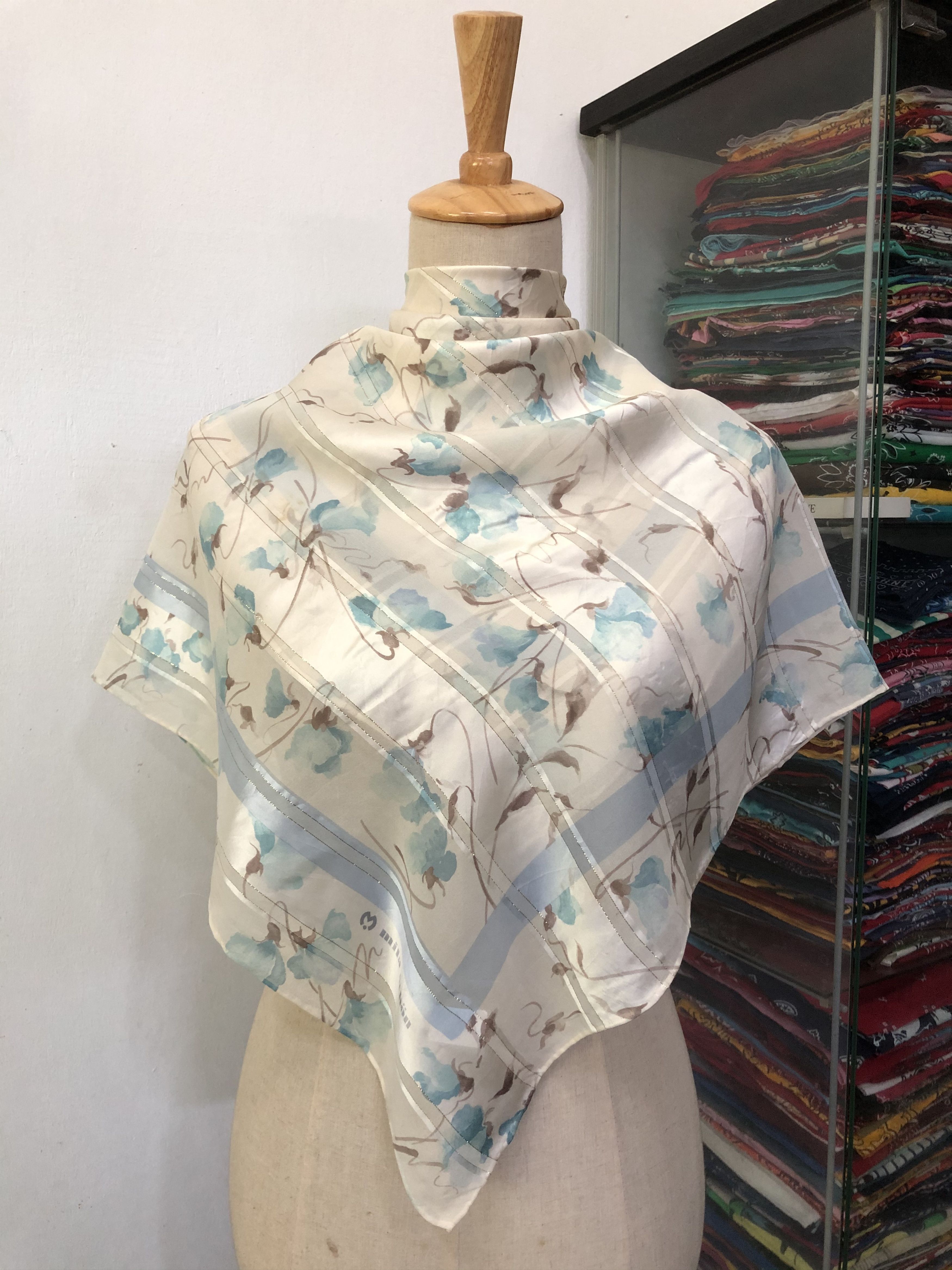Mila Schon × Vintage Vintage Mila Schon Silk Scarf Size ONE SIZE - 1 Thumbnail