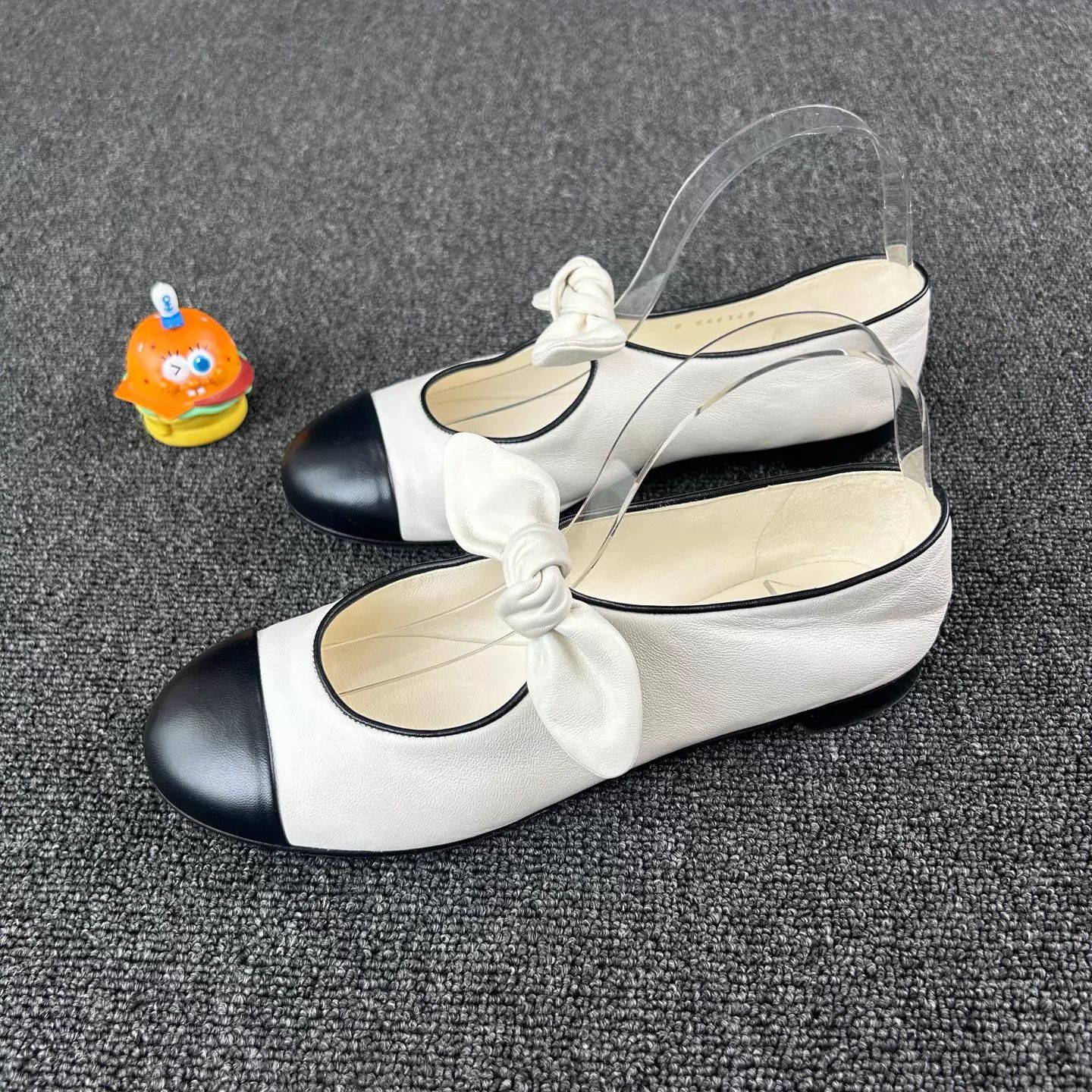Chanel Chanel 25C Bow Color Blocked Flat 38.5 Size US 8 / IT 38 - 1 Thumbnail