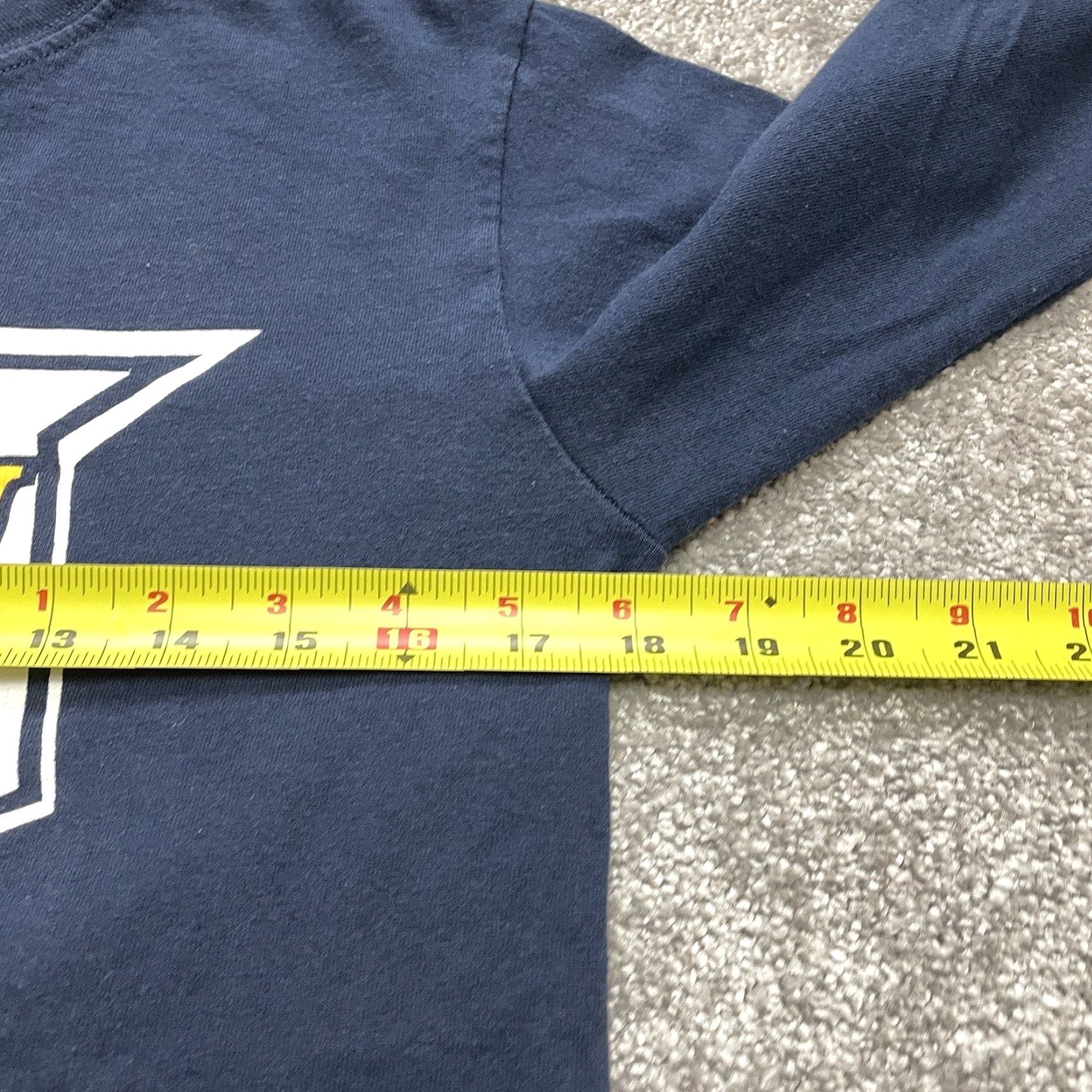 Vintage I.S. Totten Shirt Women’s Medium Blue Long Sleeve Cotton Crew Eagle Logo Tee Size M / US 6-8 / IT 42-44 - 5 Thumbnail