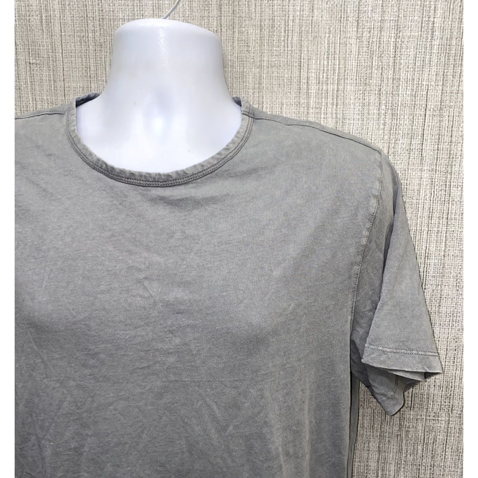 Vintage Robert Barakett Men T-Shirt Short Sleeve Cotton Basic Gray Size L Size US L / EU 52-54 / 3 - 2 Thumbnail