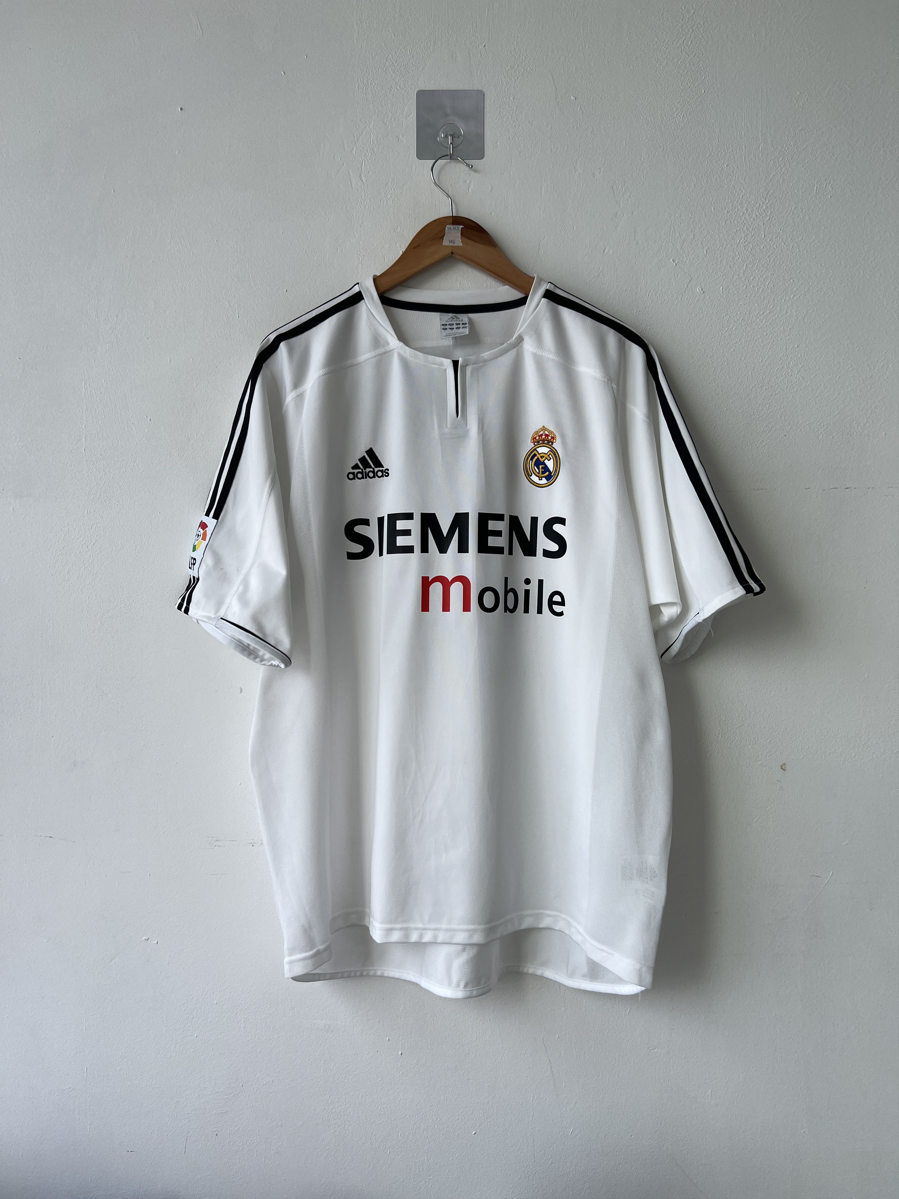 Adidas (XL) Real Madrid 2003-04 Home Kit Beckham #23 Size US XL / EU 56 / 4 - 2 Thumbnail