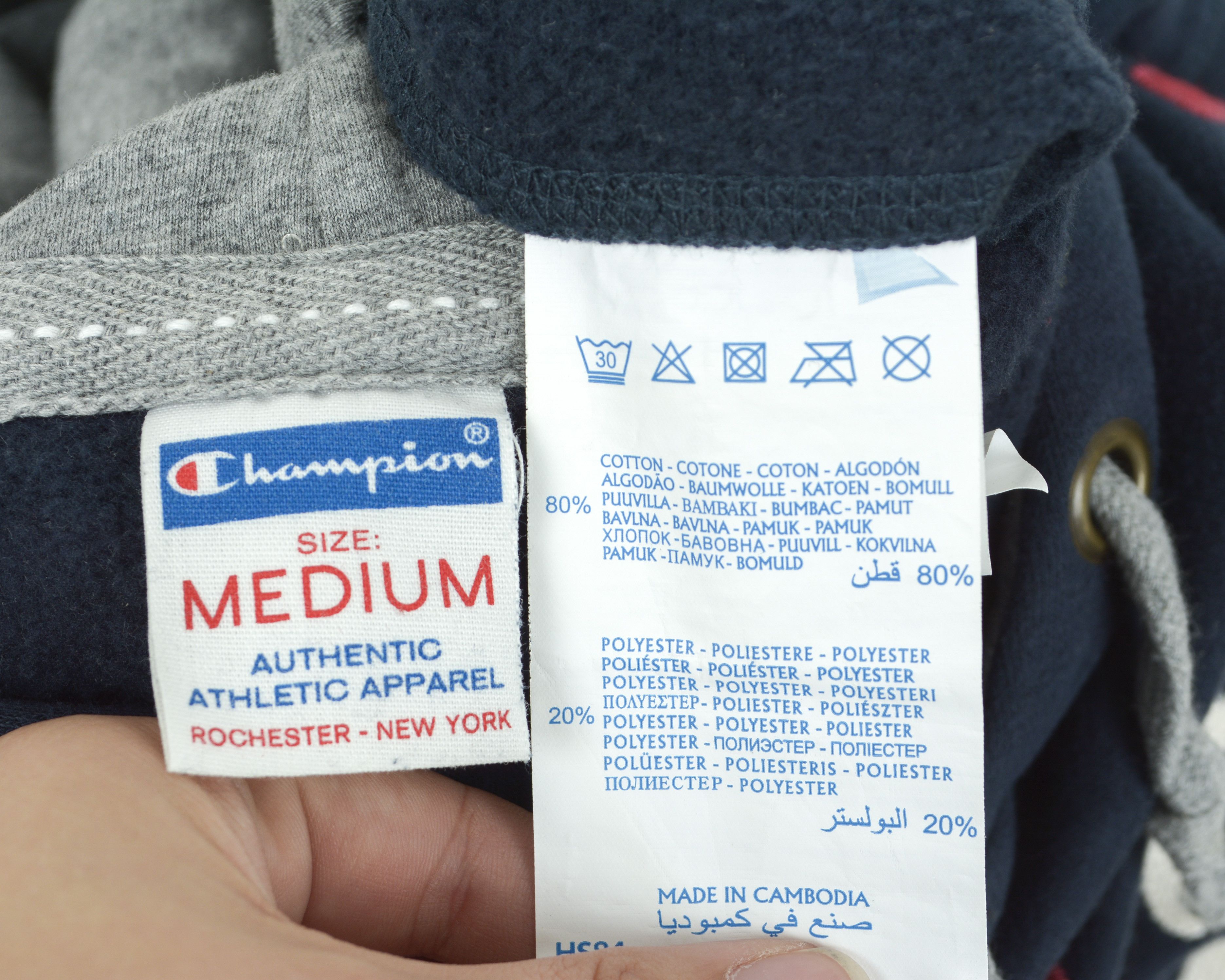Champion CHAMPION Hoodie Jumper Huge Spellout stitched Logo Size US M / EU 48-50 / 2 - 5 Thumbnail