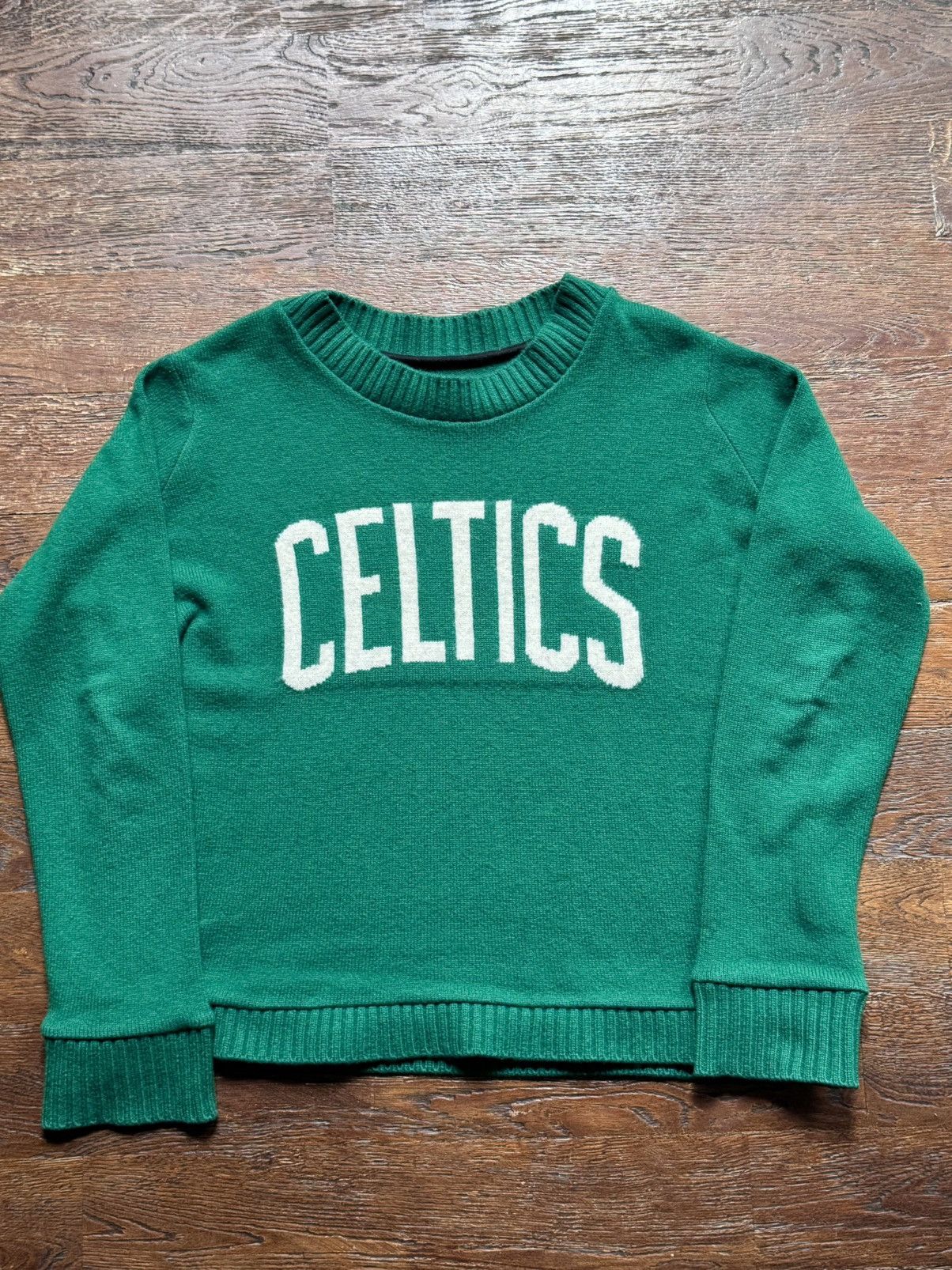 The Elder Statesman The Elder Statesman Boston Celtics Cashmere Sweater (XL) Size US XL / EU 56 / 4 - 1 Thumbnail