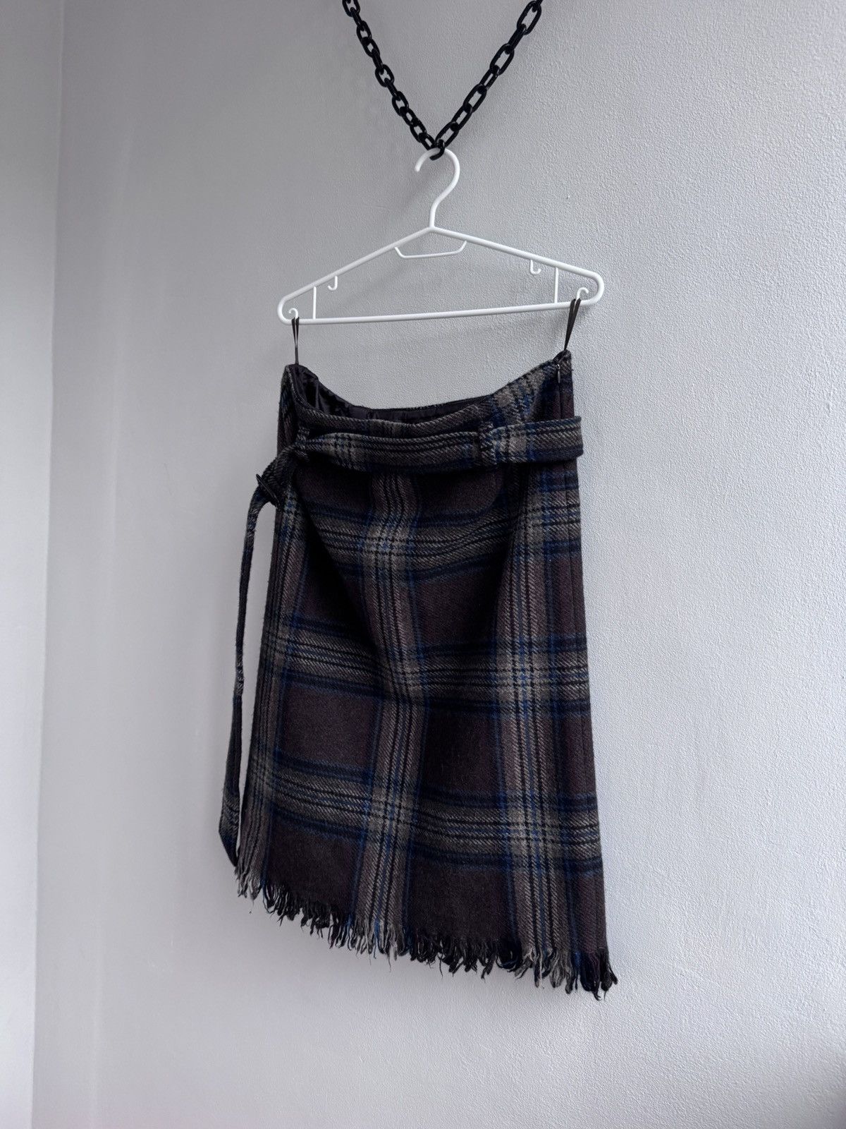 Max Mara Weekend Max Mara Wool Blend Plaid Skirt Size 30" / US 8 / IT 44 - 2 Thumbnail