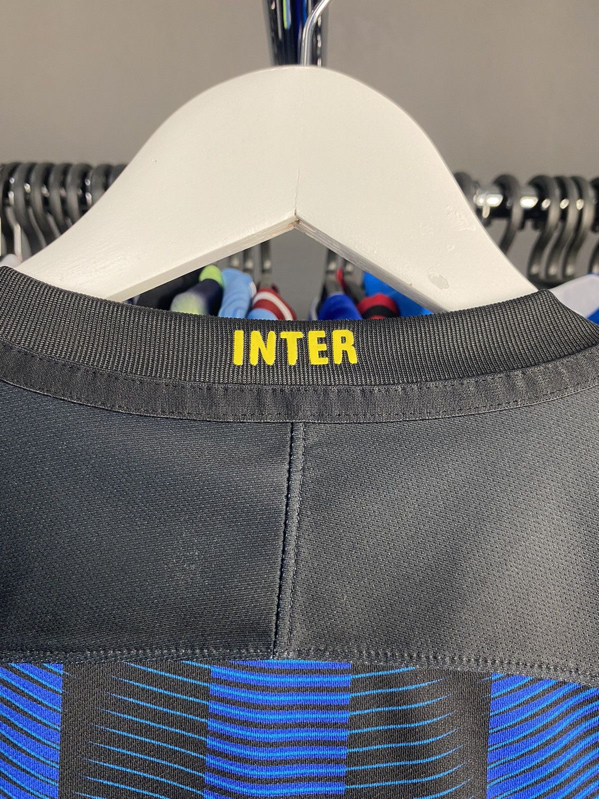 Nike 2016/17 NIKE INTER MILAN HOME SOCCER FOOTBALL JERSEY SHIRT Size US S / EU 44-46 / 1 - 12 Thumbnail