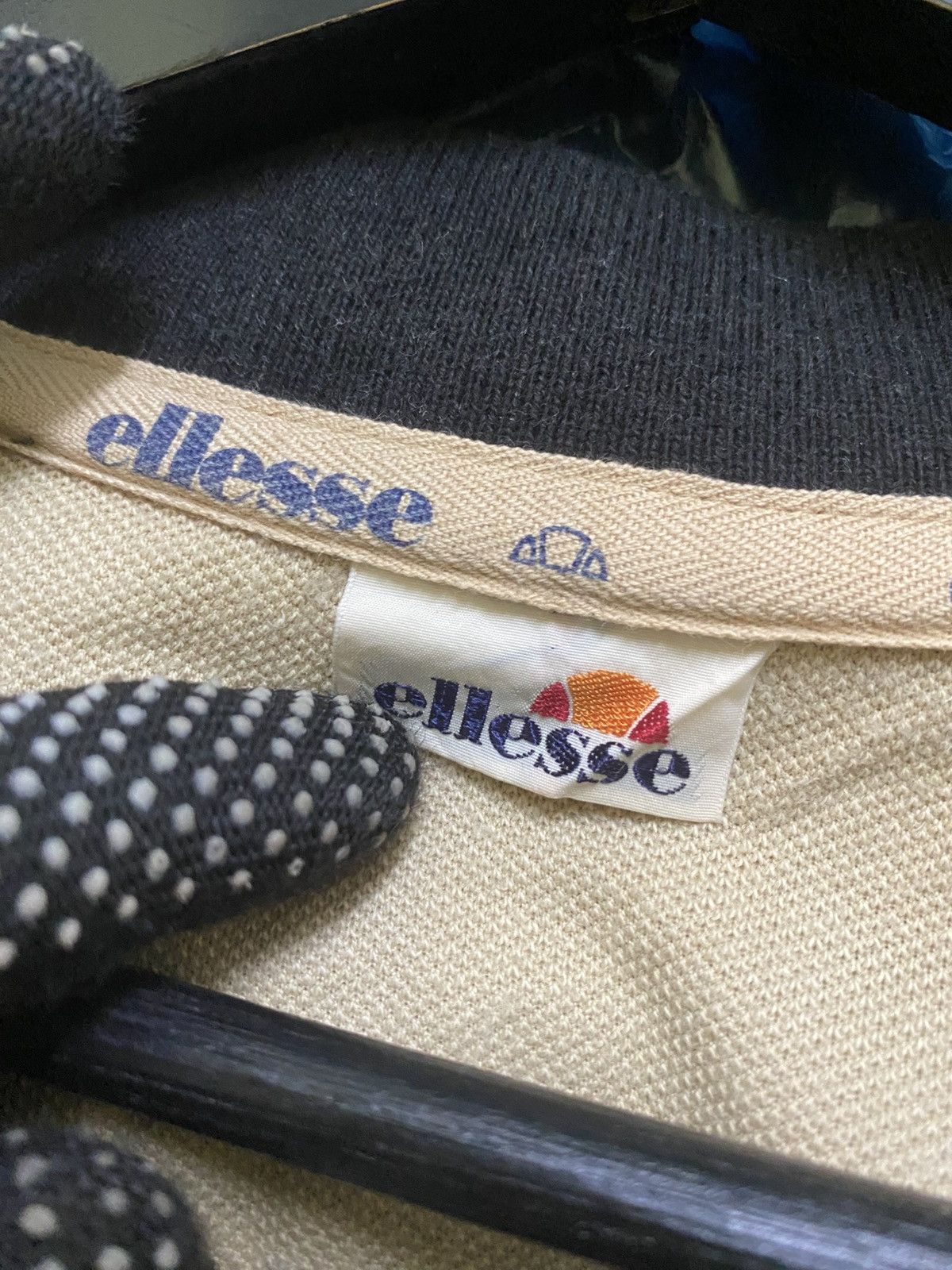 Ellesse Vintage Ellesse Japan-Made Velour Polo Beige Black Size US S / EU 44-46 / 1 - 8 Thumbnail