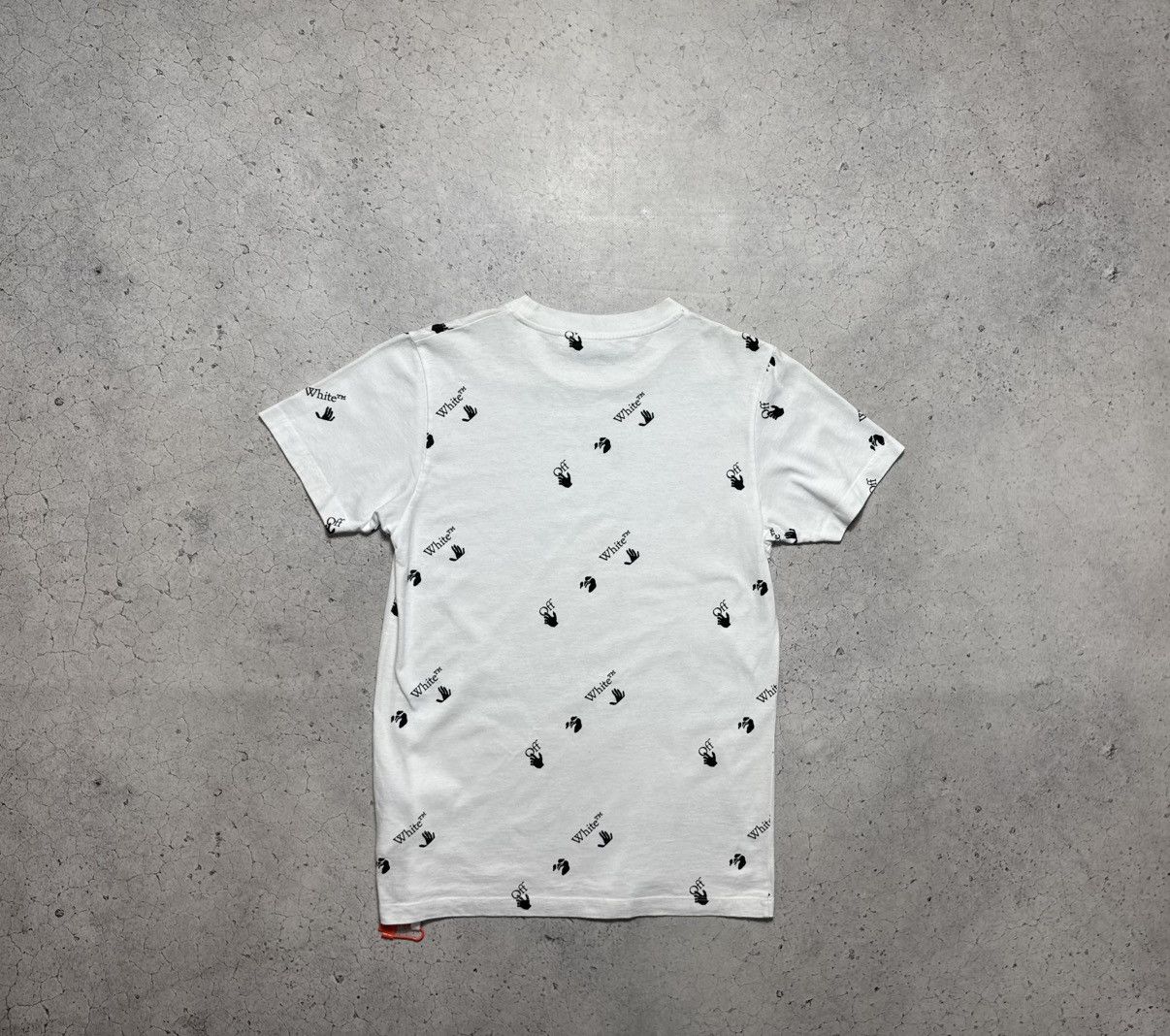 Off-White Off-White Monogram Luxury T-Shirt White Size S Size US S / EU 44-46 / 1 - 16 Thumbnail