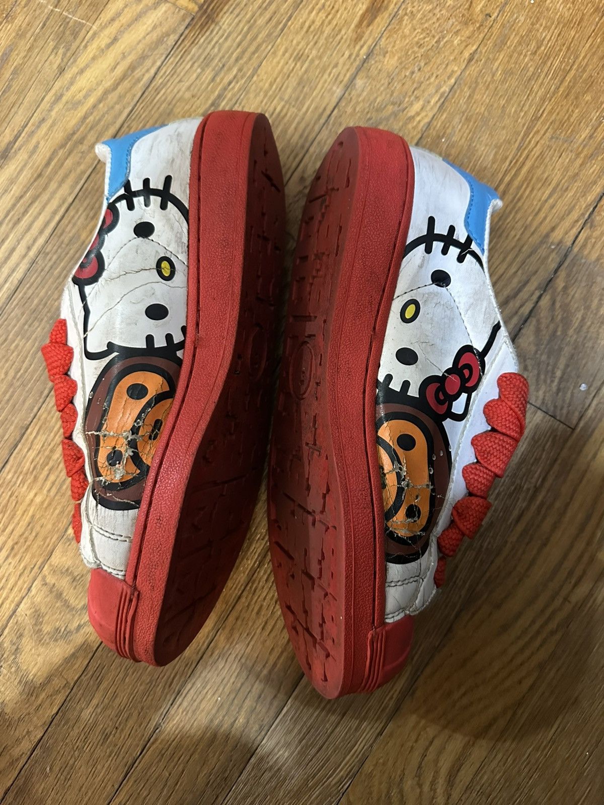 Bape Bape x Sanrio Hello Kitty Skullsta Size US 9.5 / EU 42-43 - 3 Thumbnail