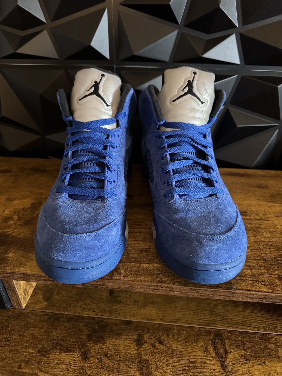 Jordan Brand Jordan 5 Blue Suede Size 10.5 Mens Size US 10.5 / EU 43-44 - 2 Thumbnail