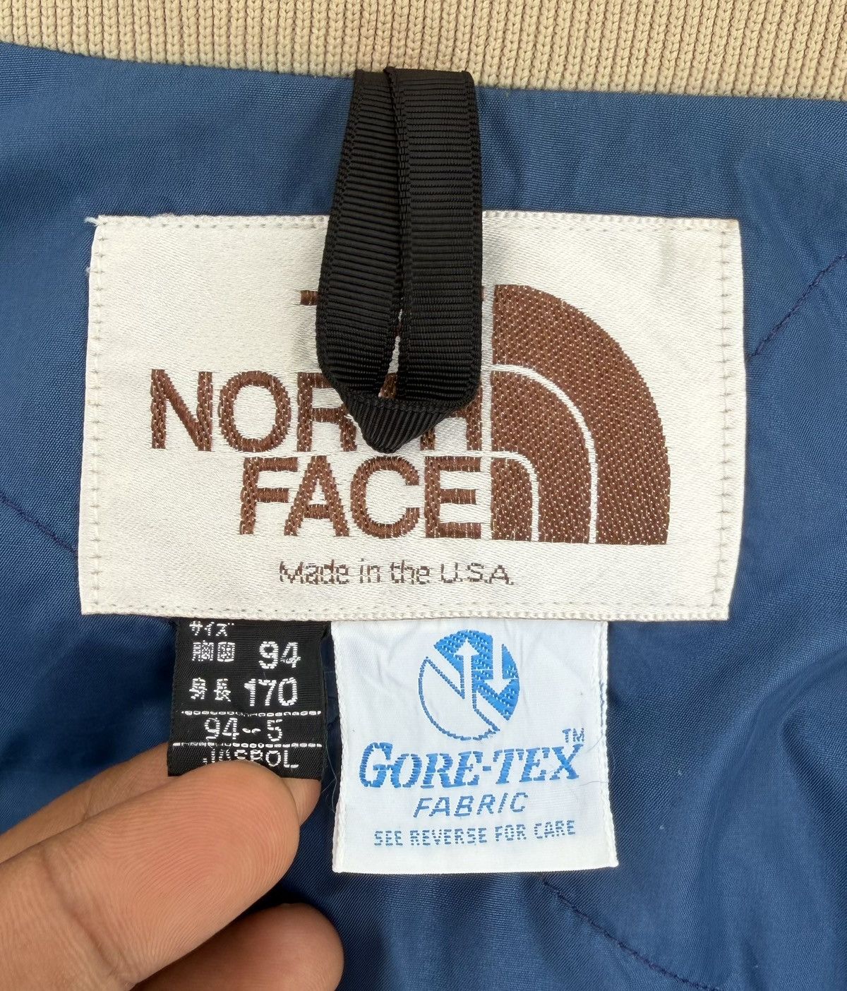 The North Face Vintage The North Face GoreTex Jacket Talon Zip Beige Bomber Size US M / EU 48-50 / 2 - 22 Thumbnail