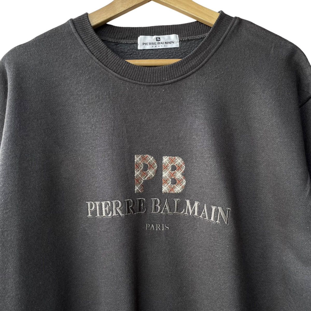 Pierre Balmain Pierre Balmain Paris Vintage Crewneck Sweatshirt Size US M / EU 48-50 / 2 - 3 Thumbnail
