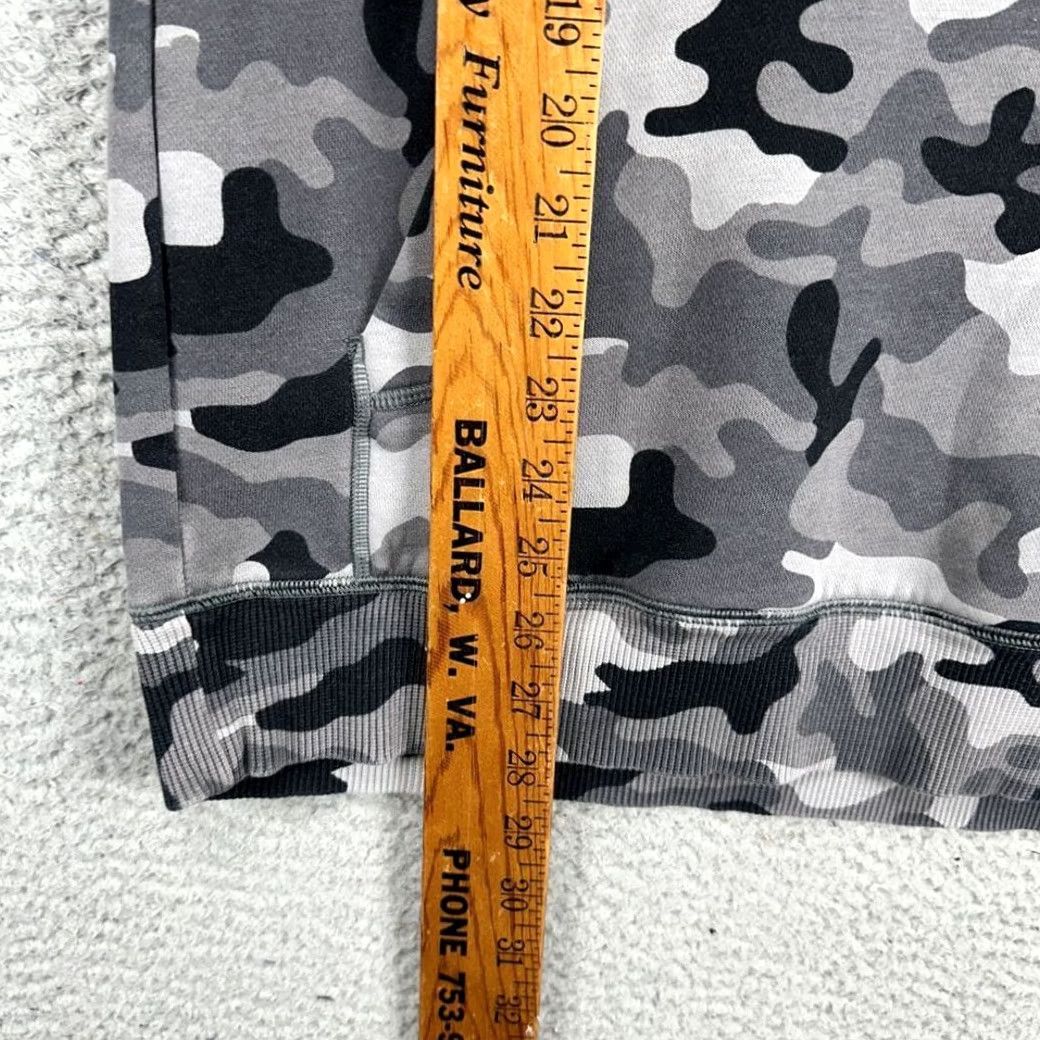 Under Armour Under Armour Camouflage Hoodie Sweatshirt Mens Small Gray Black Pullover Pockets Pullover Outdoor Breathable Urban Casual Size US S / EU 44-46 / 1 - 6 Thumbnail
