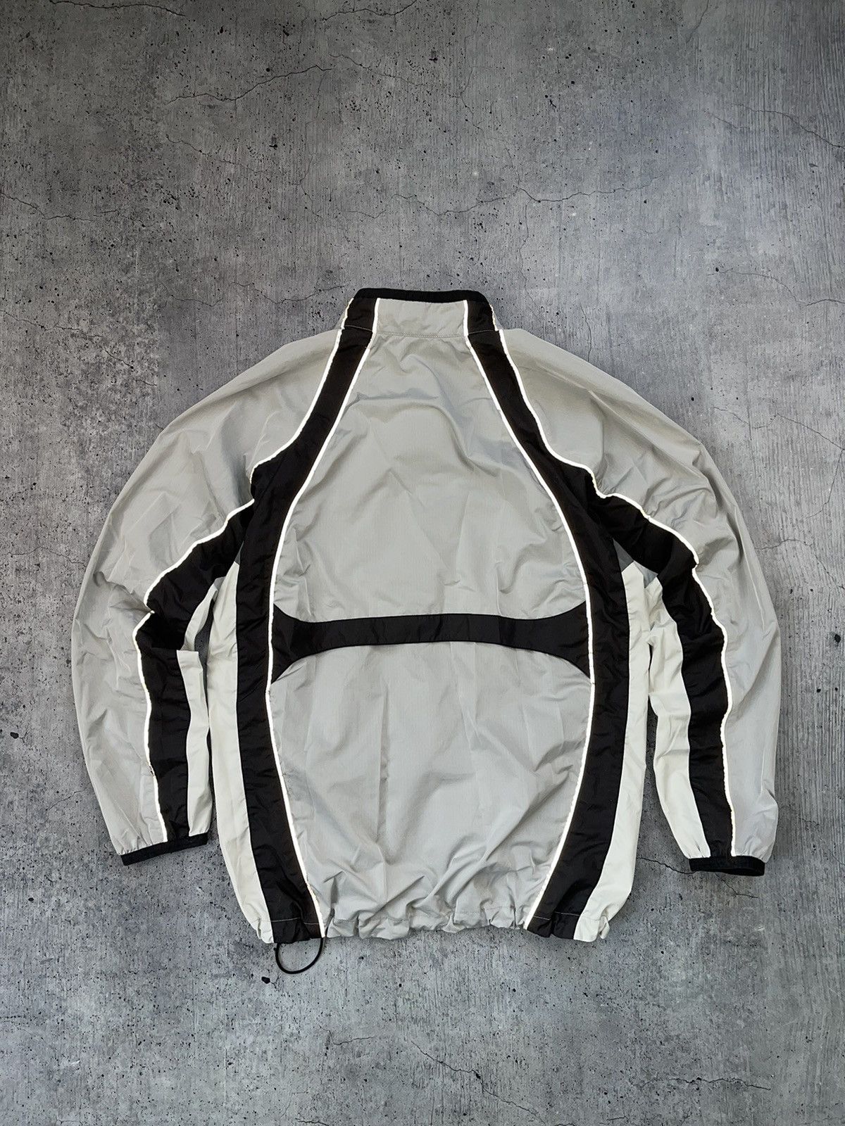 Nike × Vintage Vintage 90s Nike Nylon baggy Bomber Jacket Size US L / EU 52-54 / 3 - 2 Thumbnail