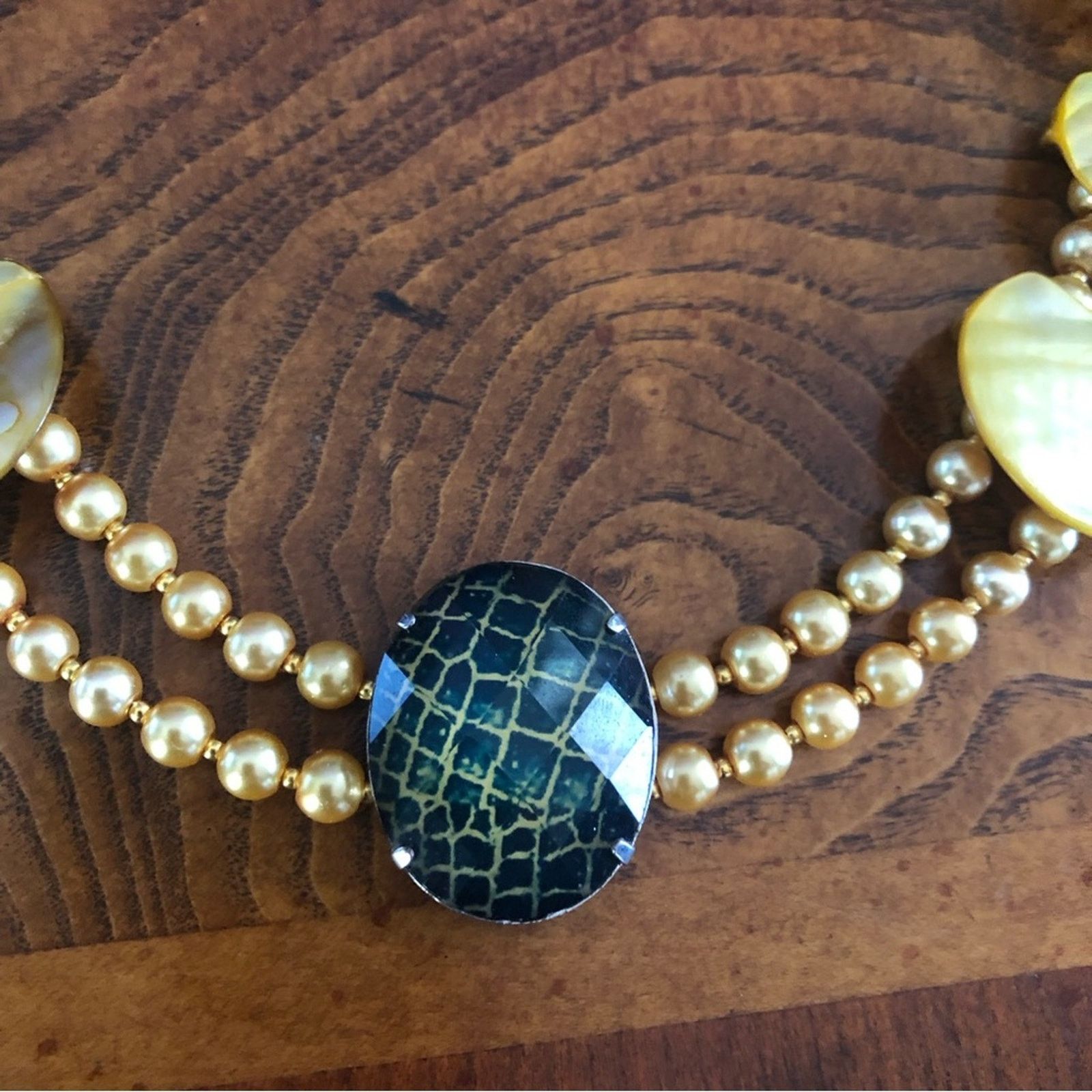 Handmade Handcrafted repurpose dyed abalone Pearl necklace Size ONE SIZE - 10 Thumbnail