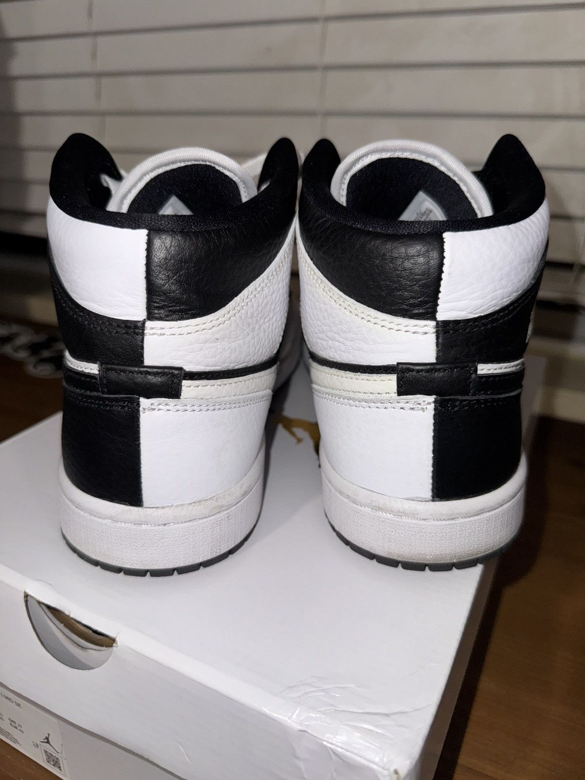Nike Jordan 1 Mid Split - 10w/8.5m - Used but CLEAN! Size US 10 / IT 40 - 3 Thumbnail
