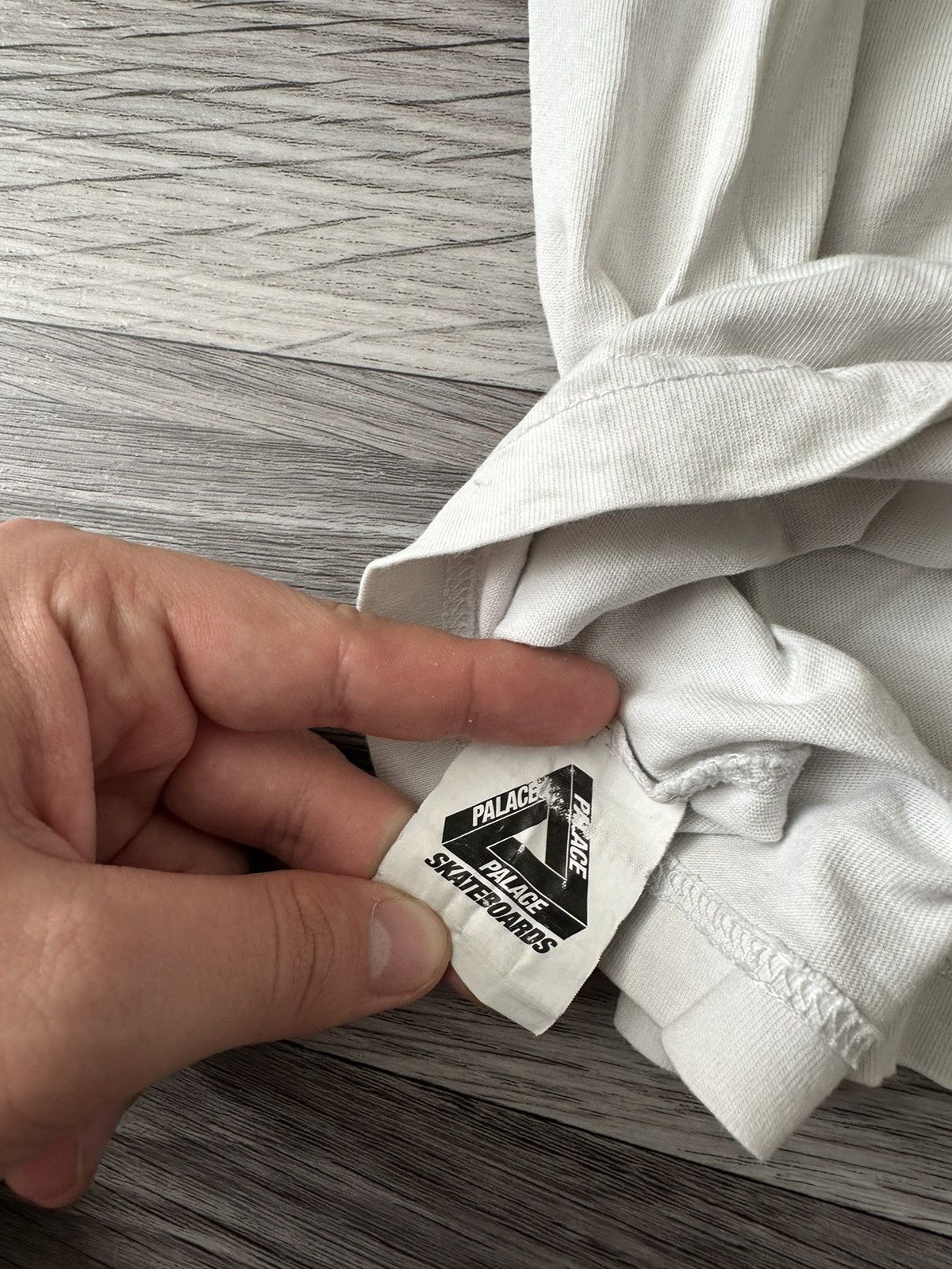 Palace Palace White Snake distressed y2k hype Longsleeve streetwear Size US L / EU 52-54 / 3 - 6 Thumbnail