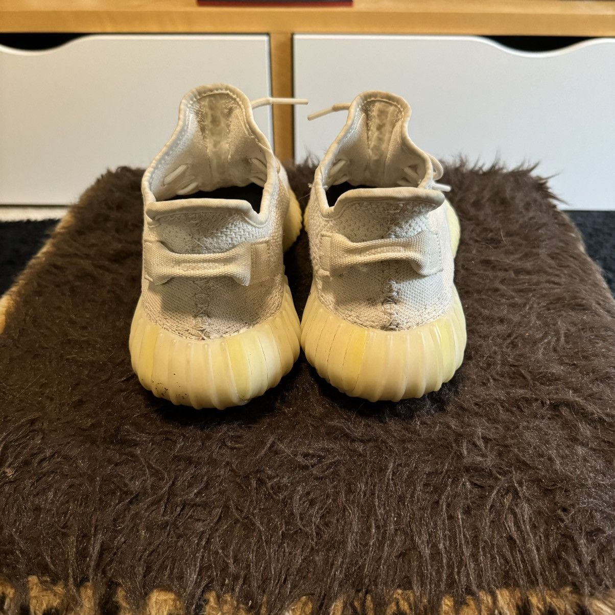 Adidas × Kanye West Yeezy Boost 350 v2 OG Triple Whites Size US 9 / EU 42 - 4 Thumbnail