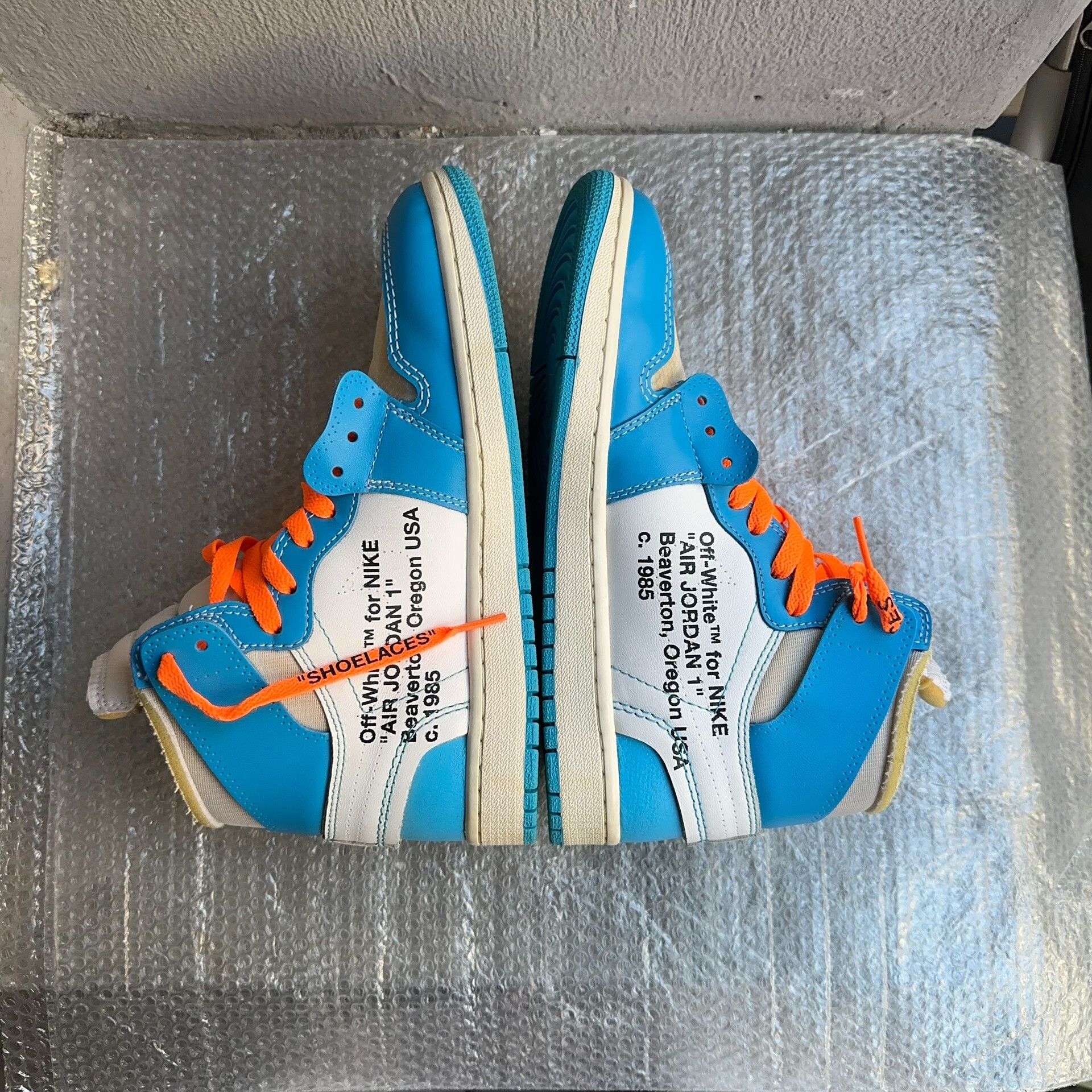 Off-White Air Jordan 1 Off-White UNC Blue Size US 5 / EU 37 - 6 Thumbnail