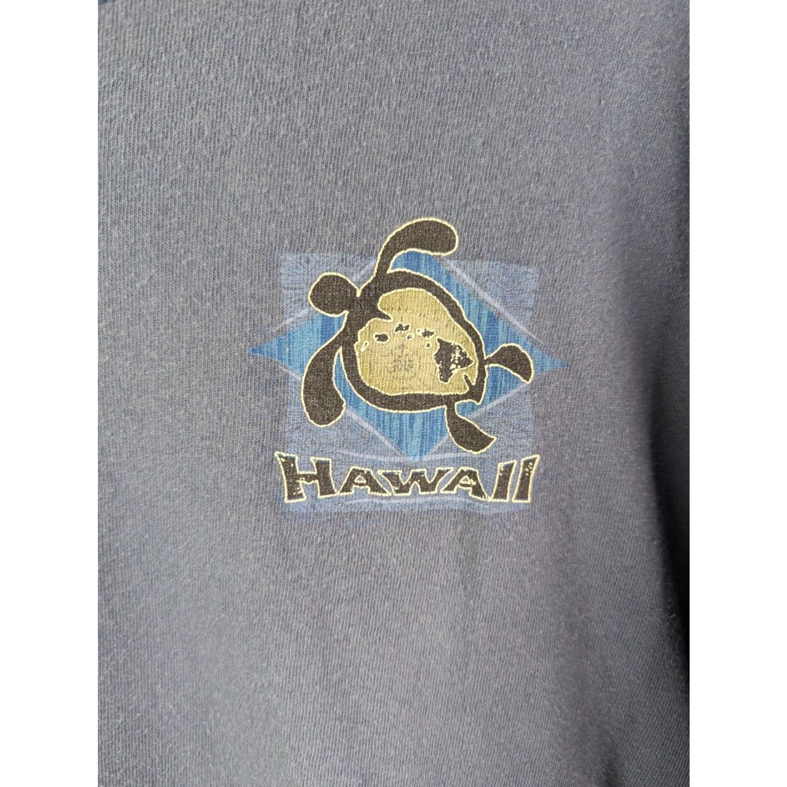 Vintage VINTAGE Performance Surfwear Shirt Unisex Adults XL Blue Crew Neck Short Sleeve Cotton T-Shirt Turtle Map Hawaii Island Life Pacific Ocean Theme Size US XL / EU 56 / 4 - 4 Thumbnail