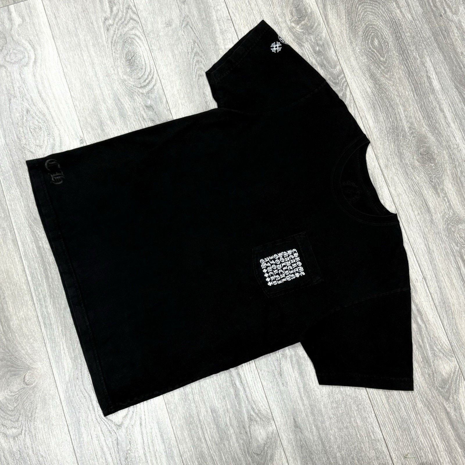 Chrome Hearts Size M - Chrome Hearts Multi Logo T-Shirt | GOOD CONDITION! Size US M / EU 48-50 / 2 - 6 Thumbnail
