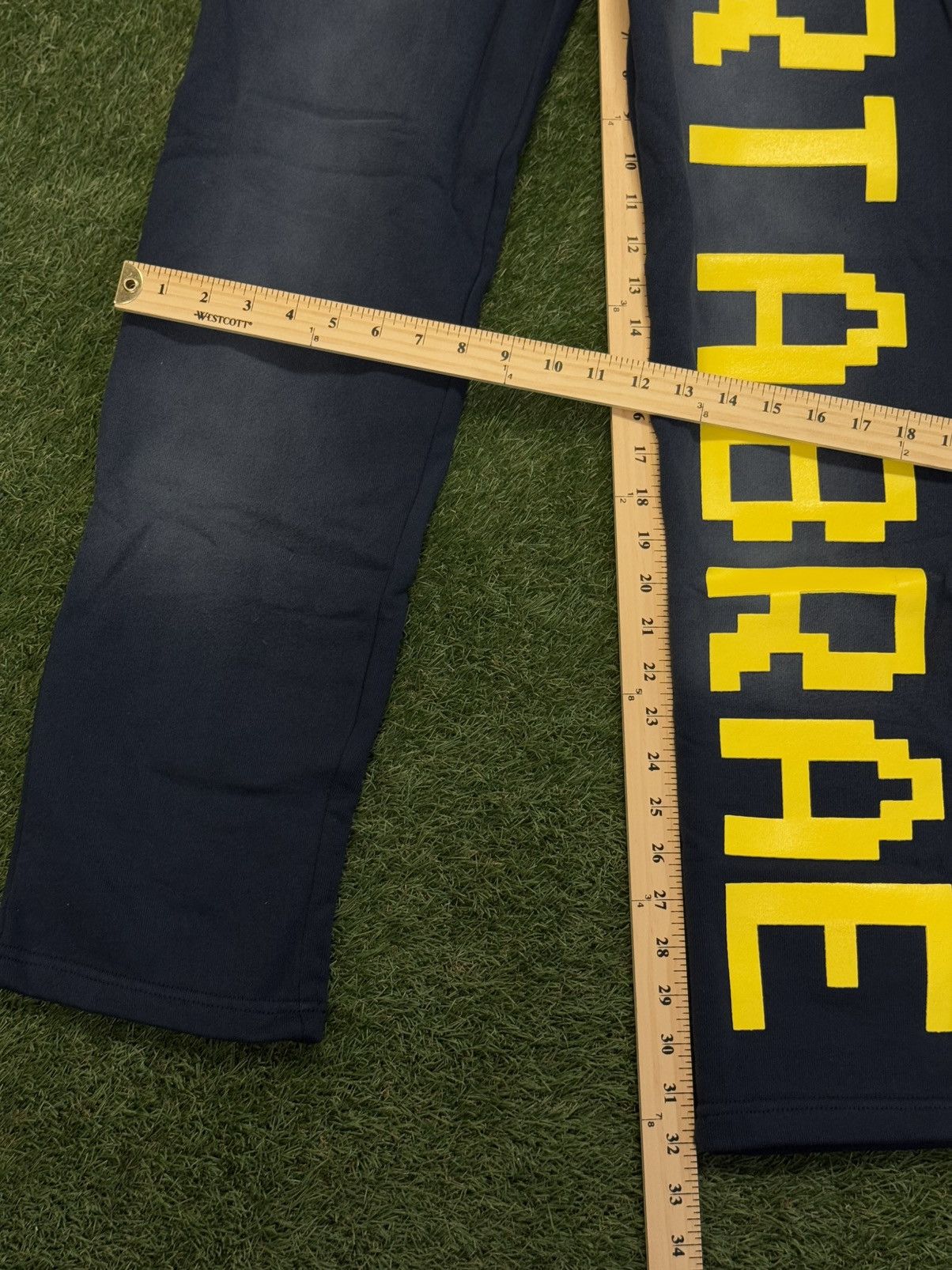 Vertabrae Vertabrae C-2 Blue Yellow Sweatpants Size L (NEW) Size US 33 - 10 Thumbnail