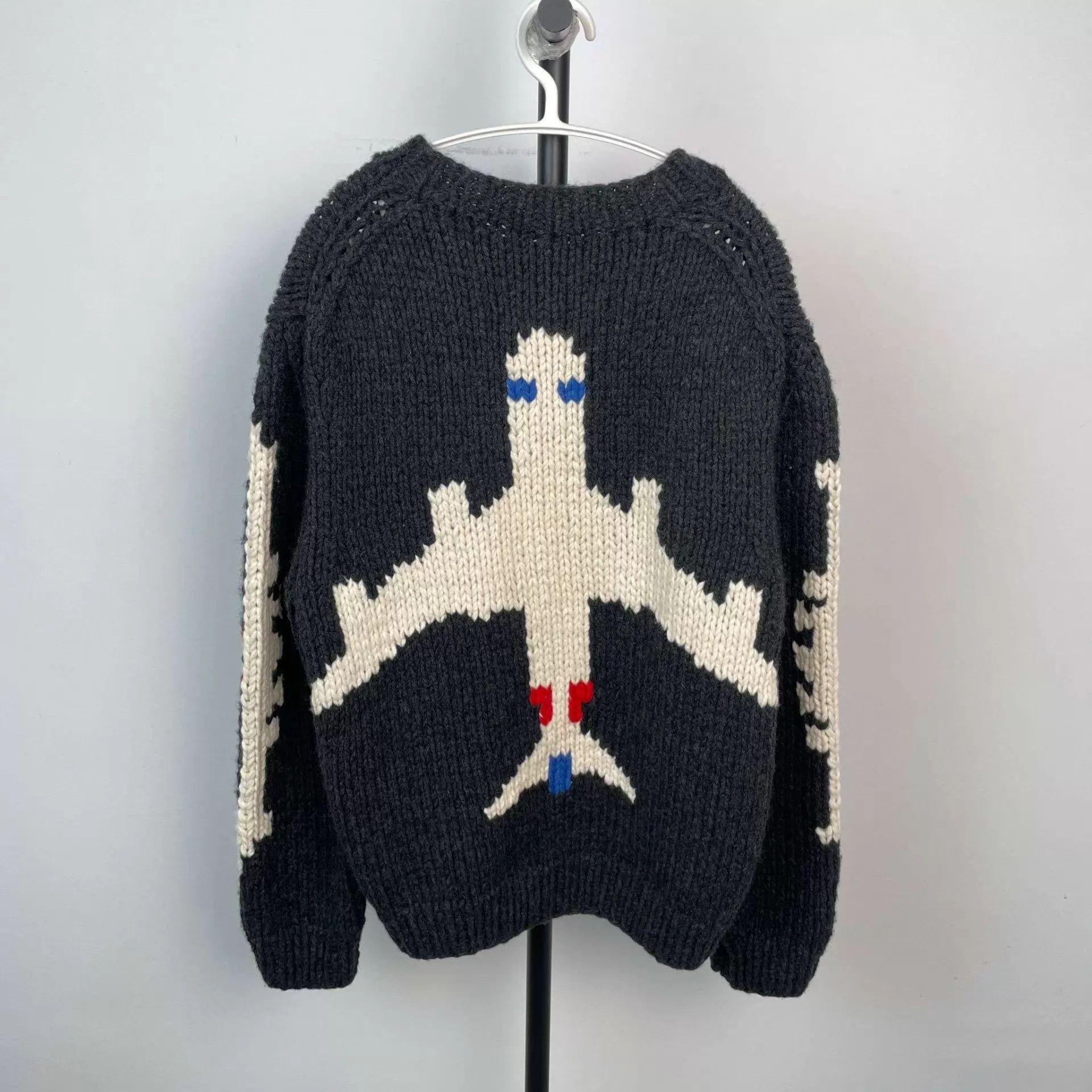 Louis Vuitton LV Knit Airplane Sweater M Gray Size US M / EU 48-50 / 2 - 2 Thumbnail