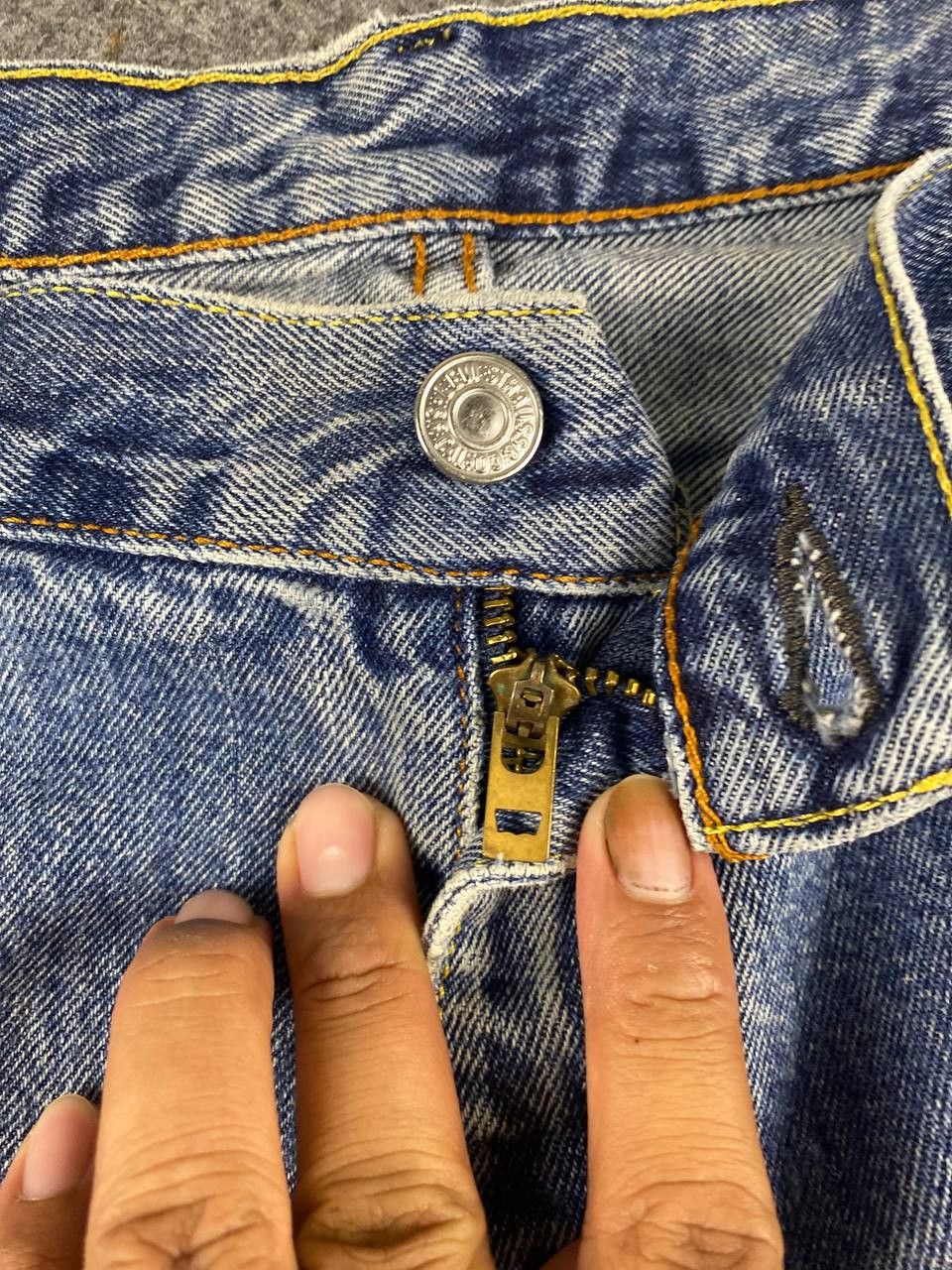Levi's levis 550 relaxed fit baggy denim nice design Size US 43 - 11 Thumbnail