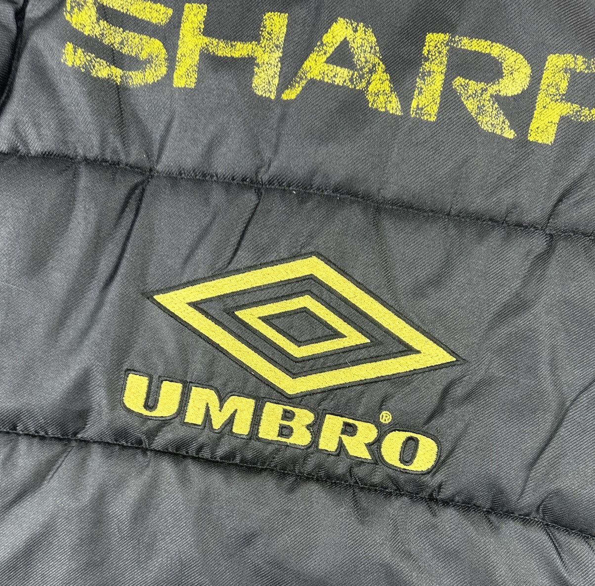 Umbro Umbro Manchester United Vintage Retro Soccer Vest Size US XS / EU 42 / 0 - 12 Thumbnail