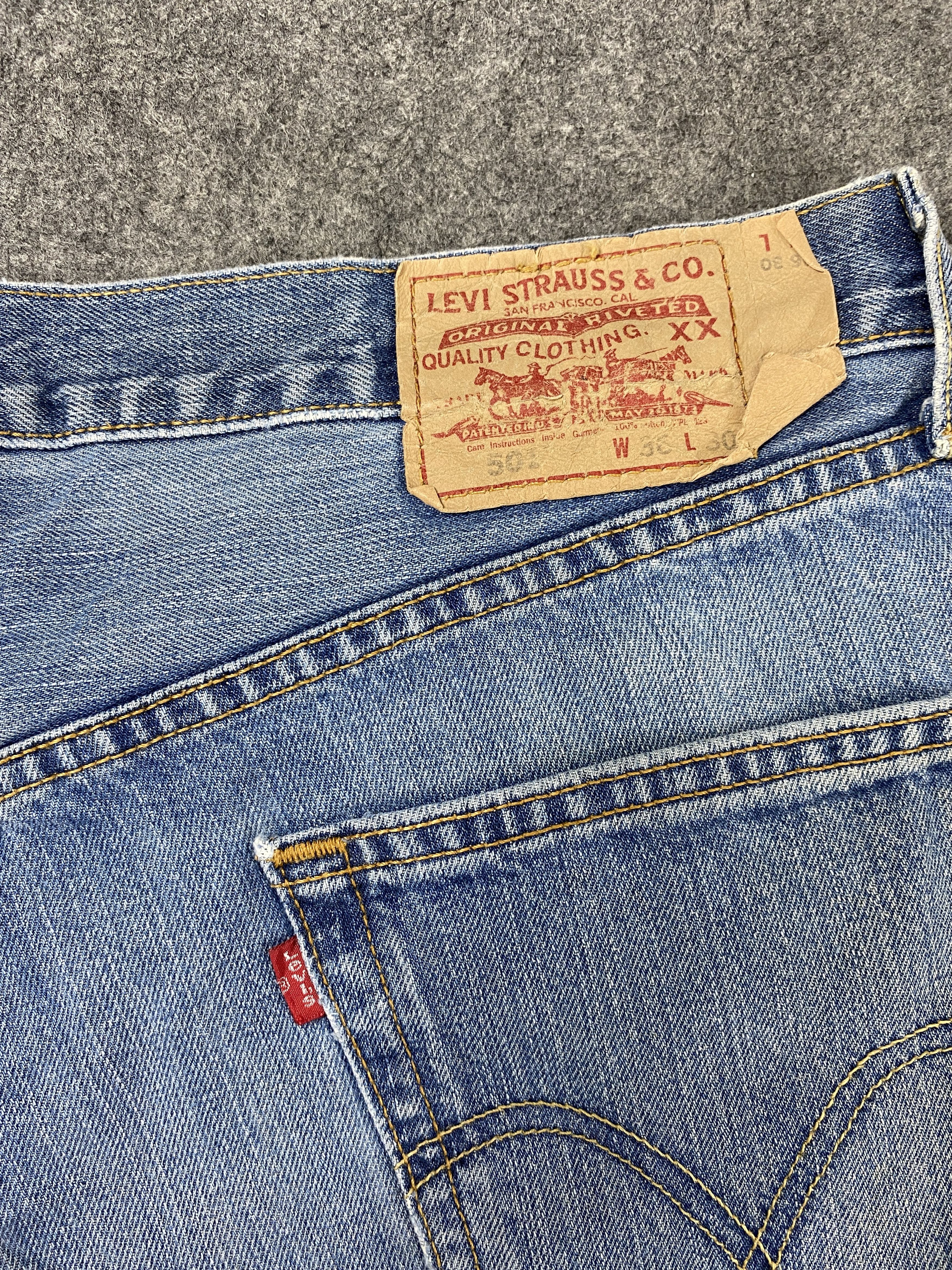 Levi's Distressed Blue Vintage Levi's 501 35x29.5 Denim -JN2336 Size US 35 - 9 Thumbnail