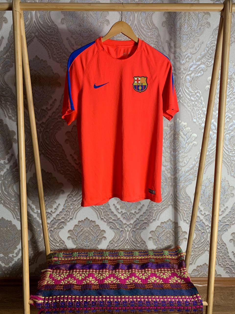 Nike Vintage Nike FC Barcelona Spain Soccer Jersey Retro Y2K Size US L / EU 52-54 / 3 - 1 Thumbnail