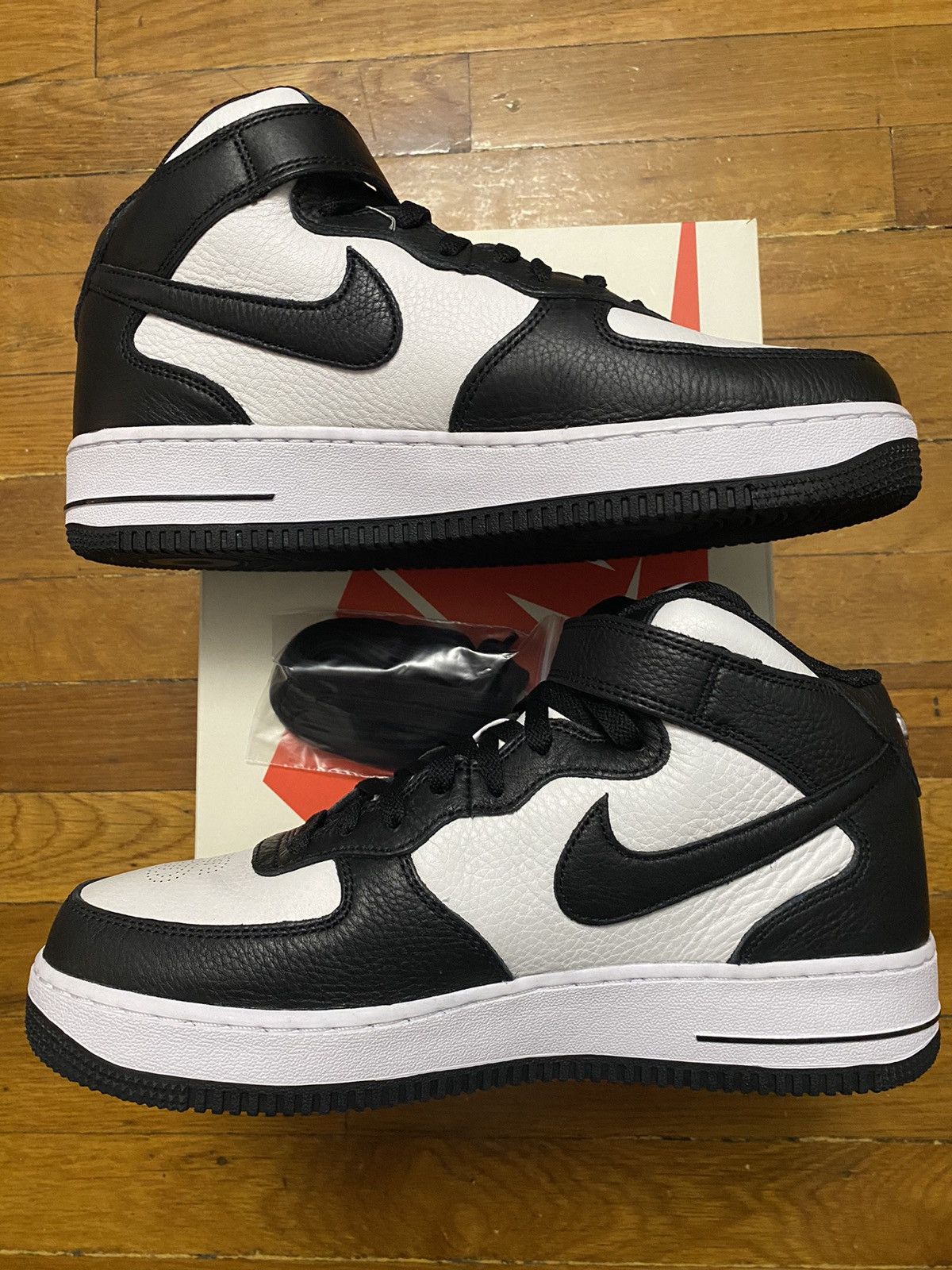 CNCPTS × Nike Size 9.5M / 11W - Air Force 1 Mid Concept Black White Panda Size US 9.5 / EU 42-43 - 3 Thumbnail