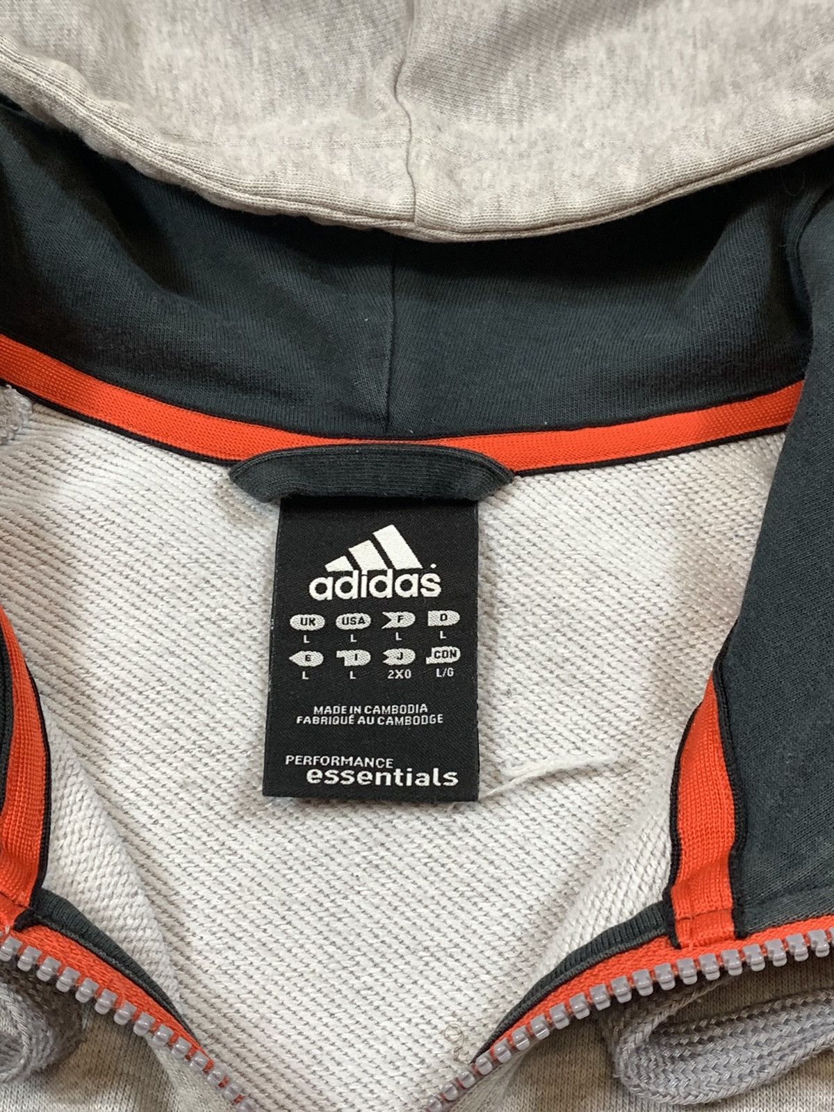 Adidas Vintage Y2K Adidas zip up hoodie streetwear style size L Size US L / EU 52-54 / 3 - 6 Thumbnail