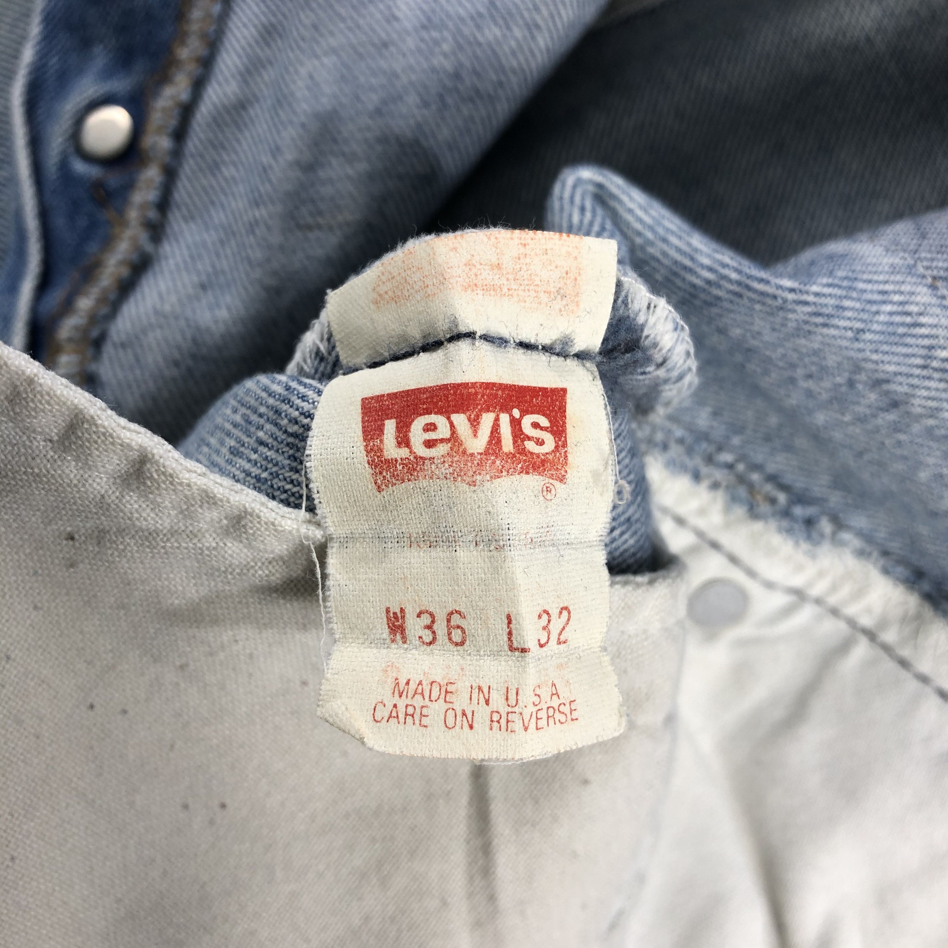Levi's × Vintage Vintage 90s Light Wash Levis 501 Jeans-JM2739 Size US 36 / EU 52 - 13 Thumbnail