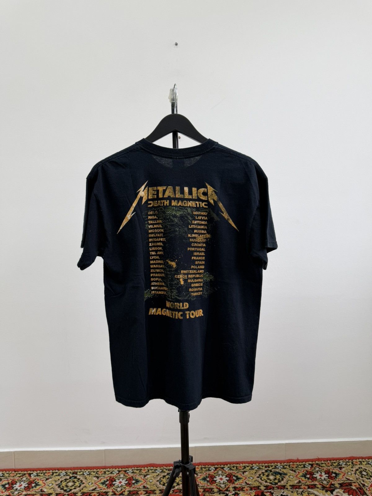 Band Tees Metallica “Death Magnetic” 2008 Tour Merch Tee Shirt Size US M / EU 48-50 / 2 - 10 Thumbnail