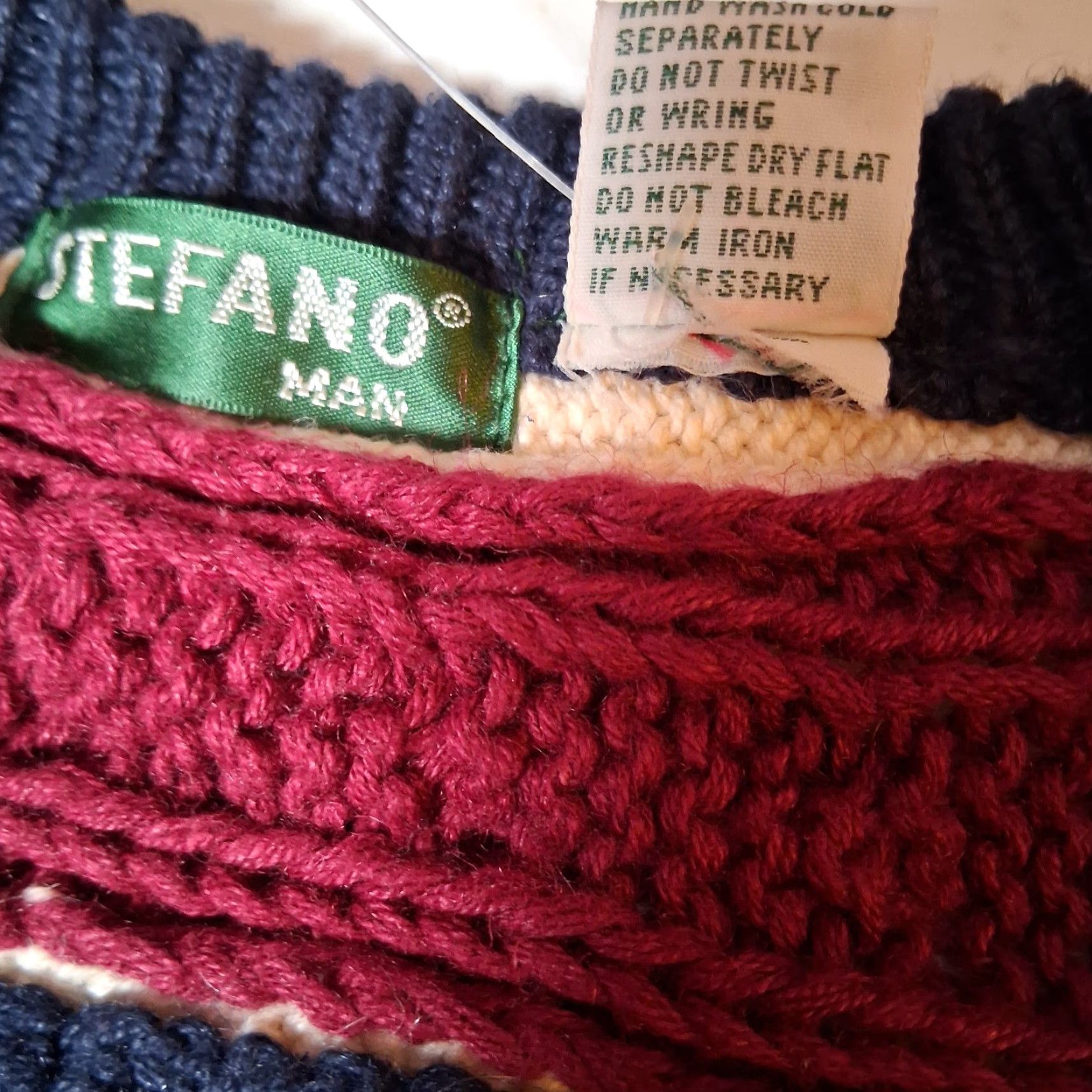 Vintage VINTAGE Stefano Sweater, Cable-Knit, V Neck, Blue, L, Men, 90s Preppy Academia, Navy Maroon, Pullover, Regular Fit Size US L / EU 52-54 / 3 - 7 Thumbnail