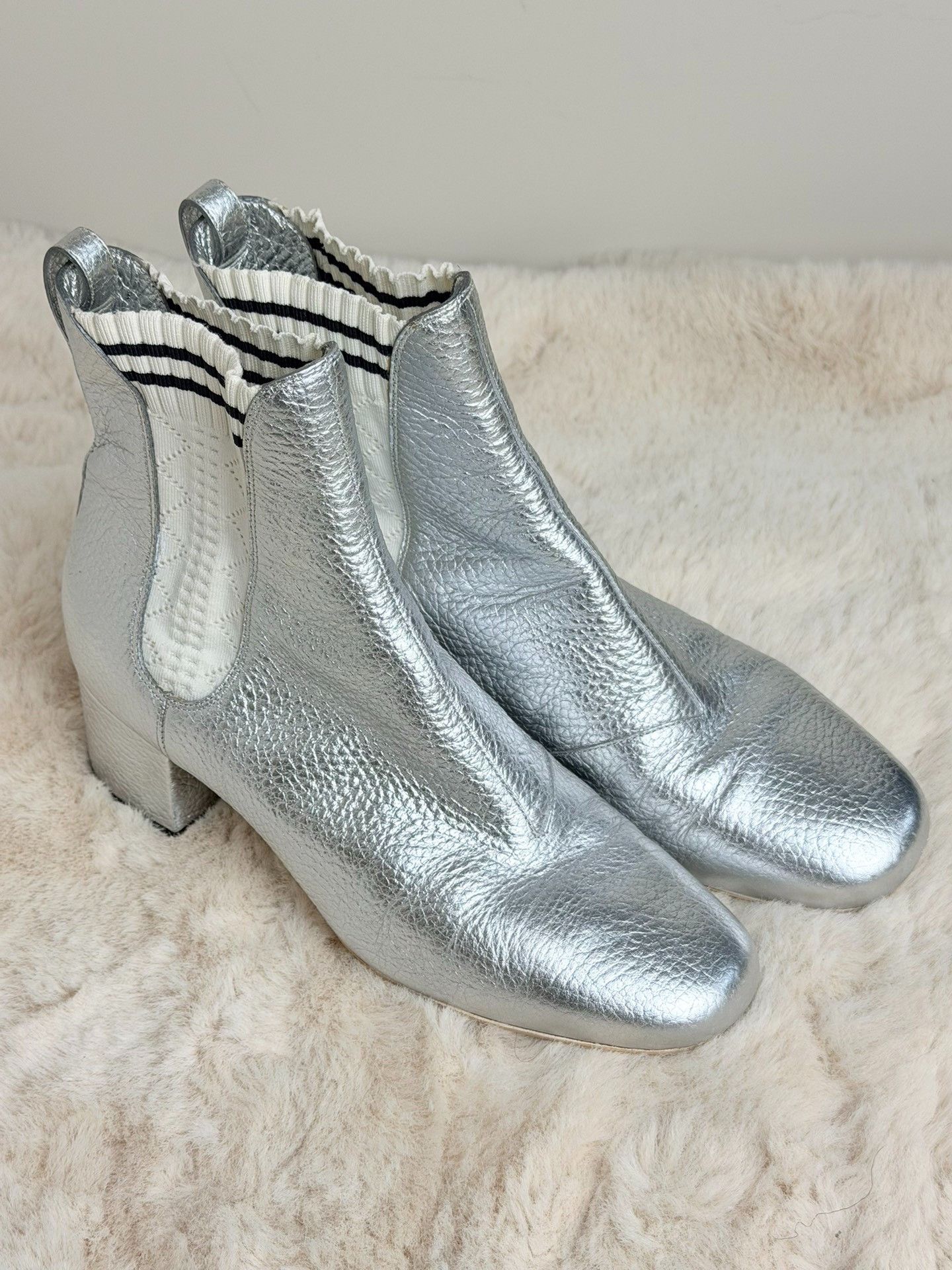 Fendi Fendi Silver Boots us_8 Women Size US 8 / IT 38 - 1 Thumbnail
