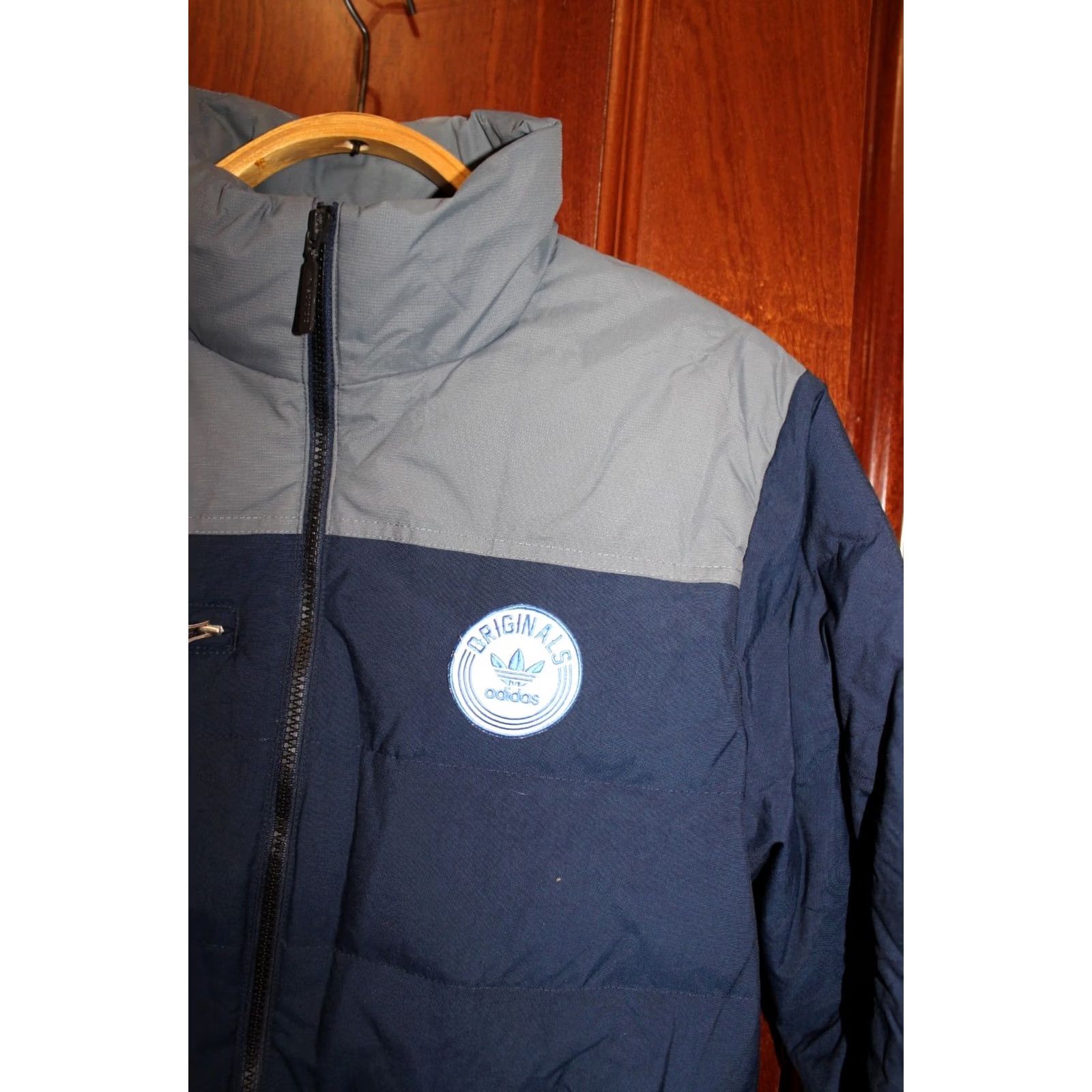 Adidas VINTAGE Adidas Originals Blue Padded jacket - size M - Unisex Adults - Track Jacket - Blue - Regular fit - Long Sleeve - Zip - All Seasons - 30 Size US M / EU 48-50 / 2 - 2 Thumbnail