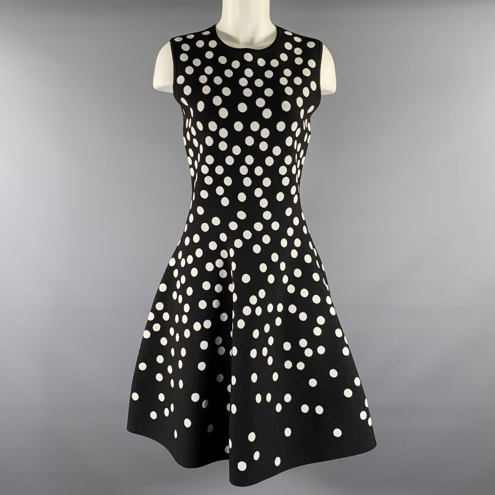 fitted mini white dress Lady Black Tie - Rivers Mini Dress - White Lace