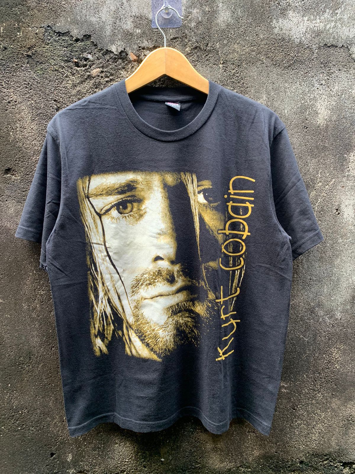 Japanese Brand Kurt Cobain 1967 - 1994 Size US L / EU 52-54 / 3 - 1 Thumbnail