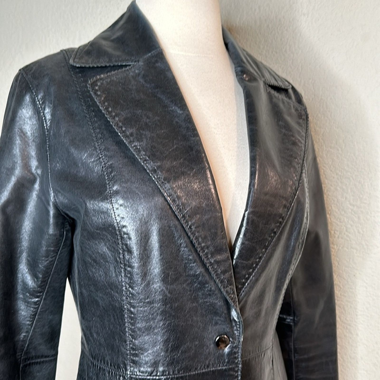 Guess × Leather × Vintage VTG Y2K Guess Leather Blazer Jacker Black MED Scalloped Seam Size M / US 6-8 / IT 42-44 - 10 Thumbnail